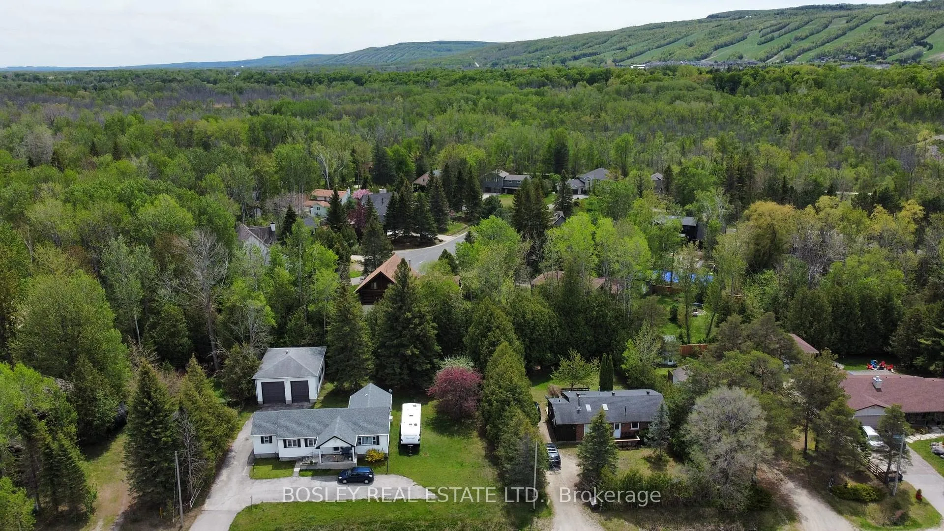 Photo 46 of 209794 Highway 26 S, Collingwood — HOMEH