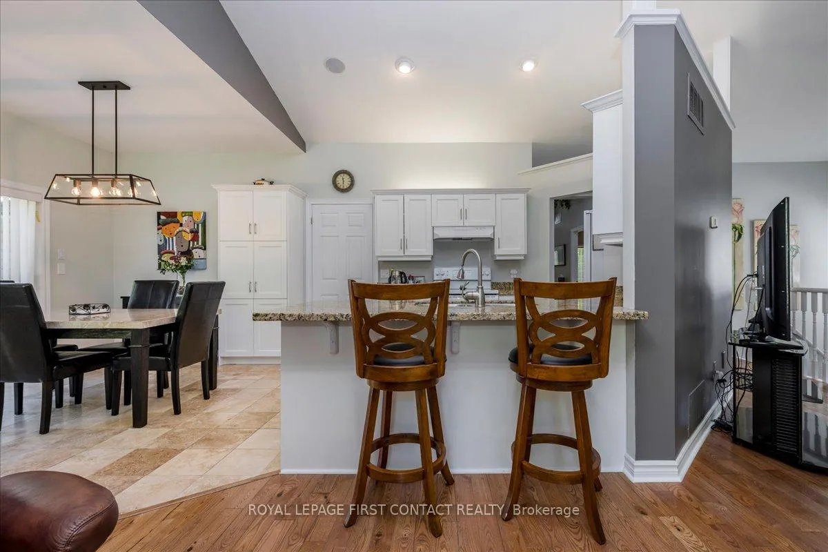 Photo 15 of 6 Martyn Drive, Wasaga Beach — HOMEH