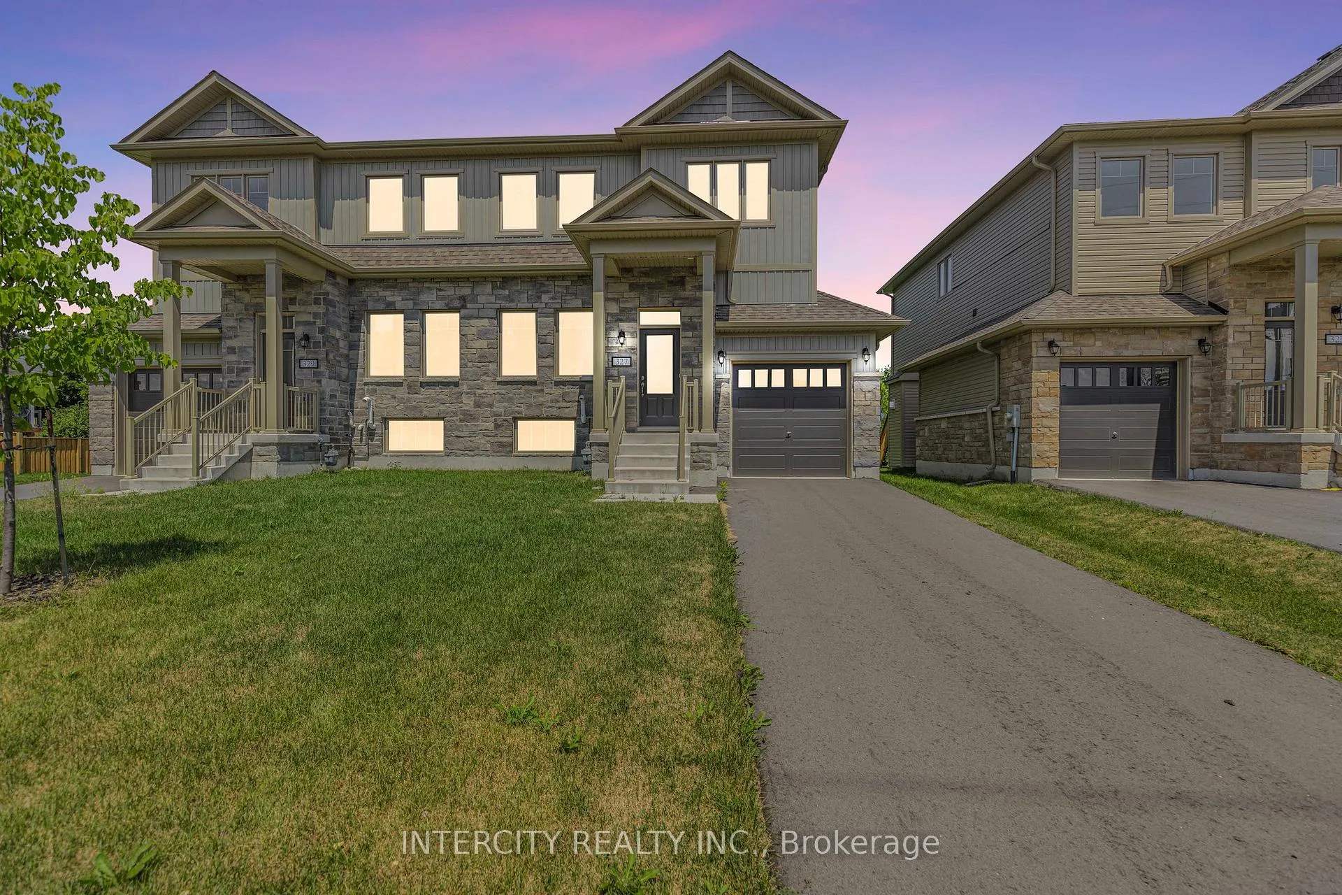 Photo 1 of 327 Quebec Street, Clearview, Stayner — HOMEH