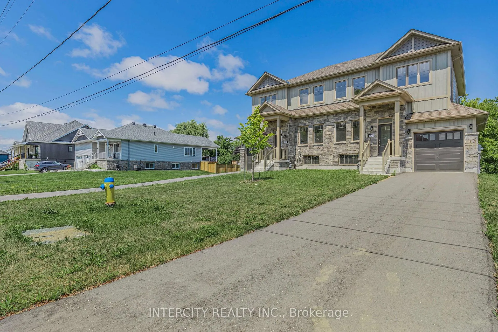 Photo 3 of 327 Quebec Street, Clearview, Stayner — HOMEH