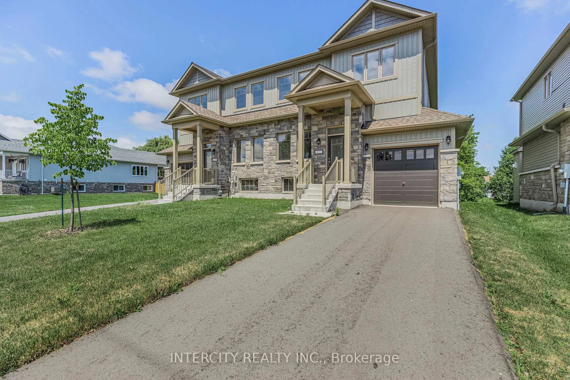 Photo 4 of 327 Quebec Street, Clearview, Stayner — HOMEH