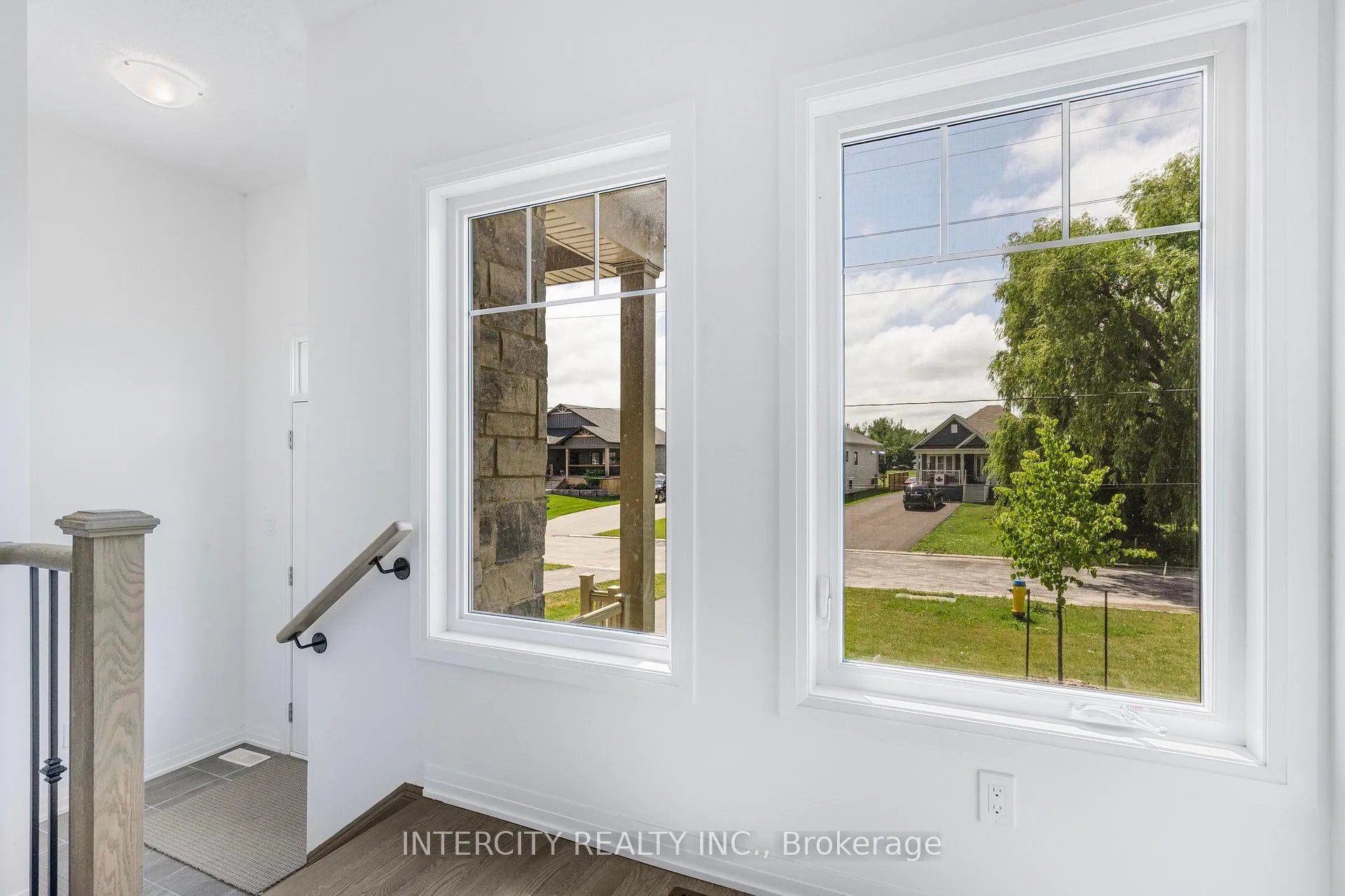 Photo 7 of 327 Quebec Street, Clearview, Stayner — HOMEH