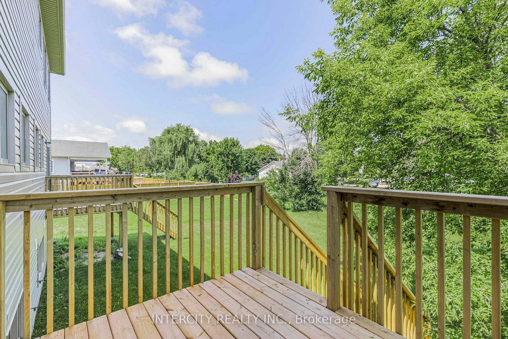 Photo 32 of 327 Quebec Street, Clearview, Stayner — HOMEH