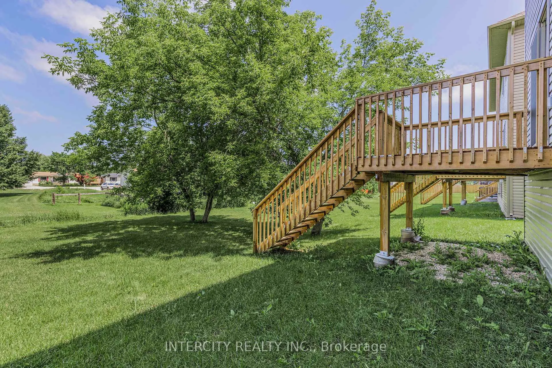 Photo 35 of 327 Quebec Street, Clearview, Stayner — HOMEH