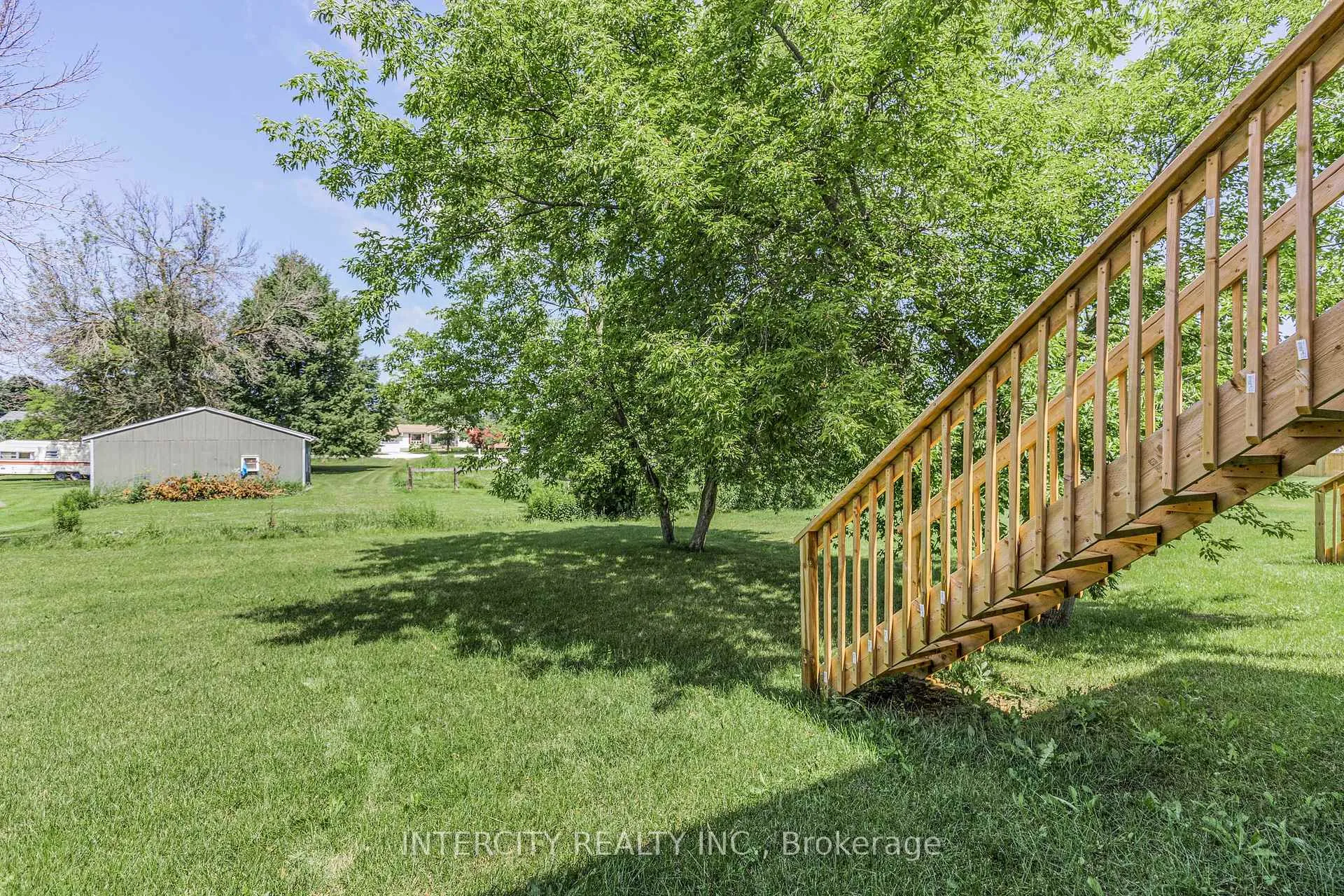 Photo 36 of 327 Quebec Street, Clearview, Stayner — HOMEH