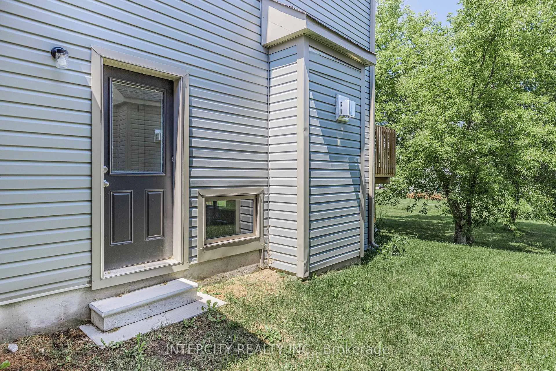 Photo 40 of 327 Quebec Street, Clearview, Stayner — HOMEH
