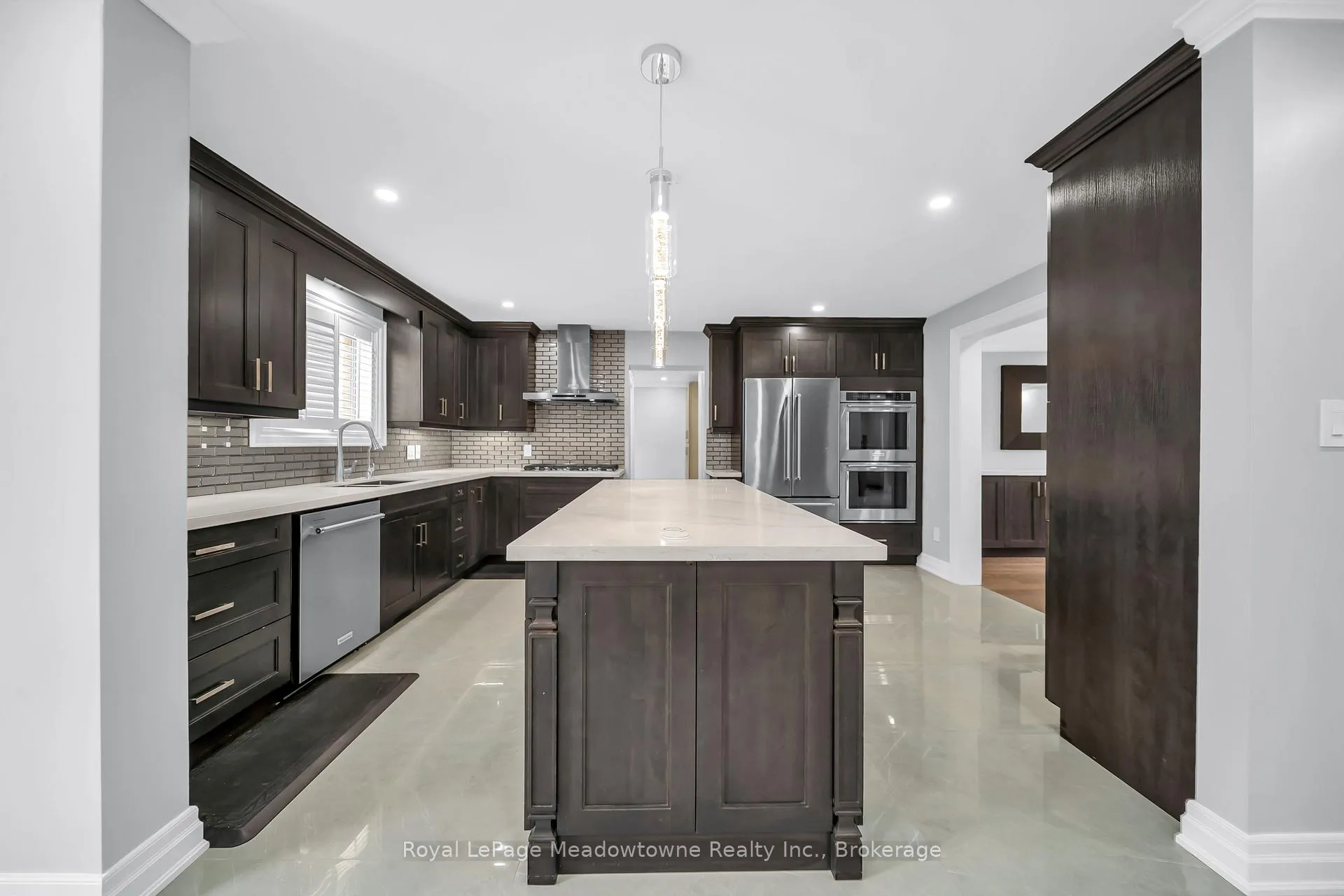 Photo 8 of 170 Crawford Crescent, Milton, Campbellville — HOMEH