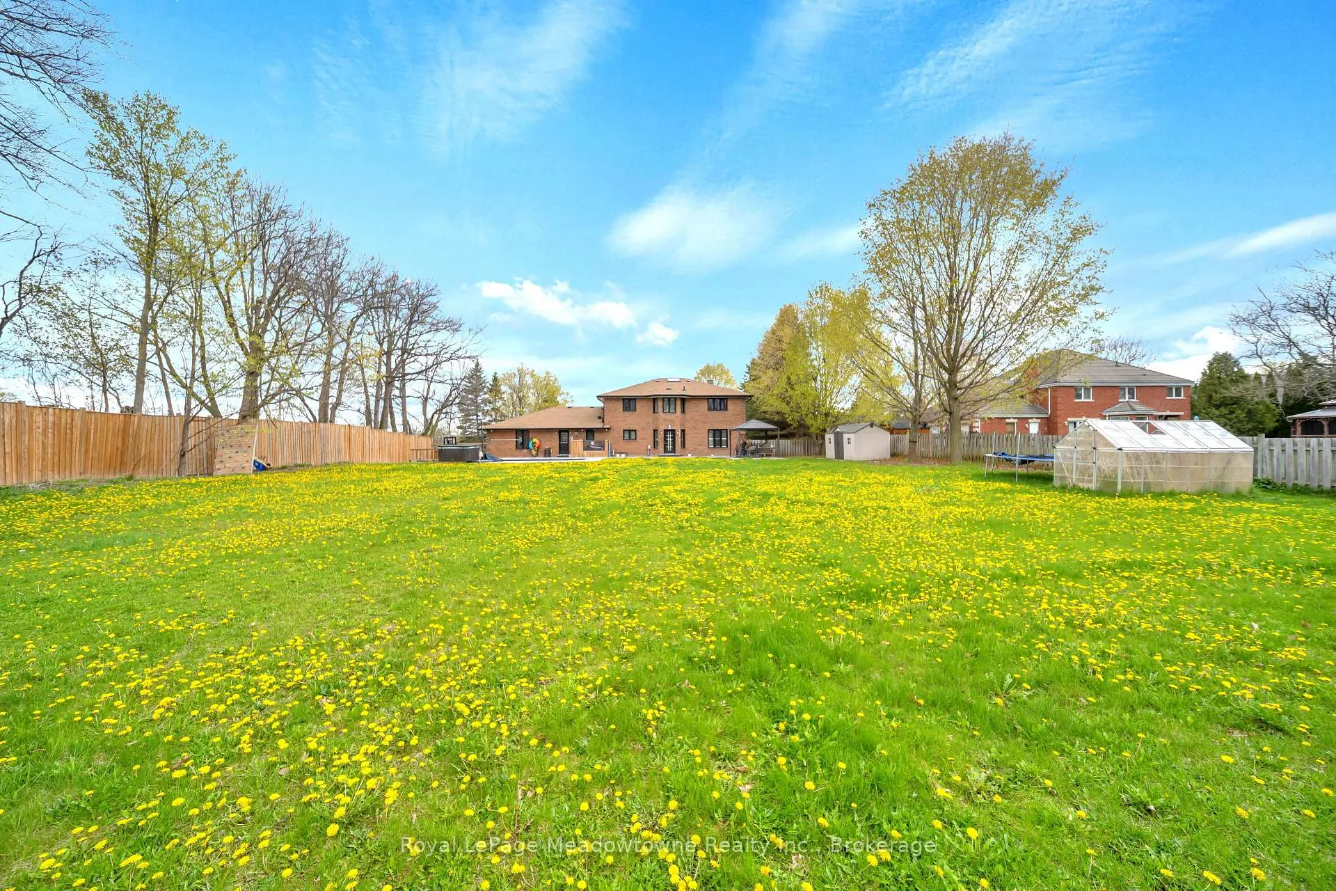 Photo 24 of 170 Crawford Crescent, Milton, Campbellville — HOMEH