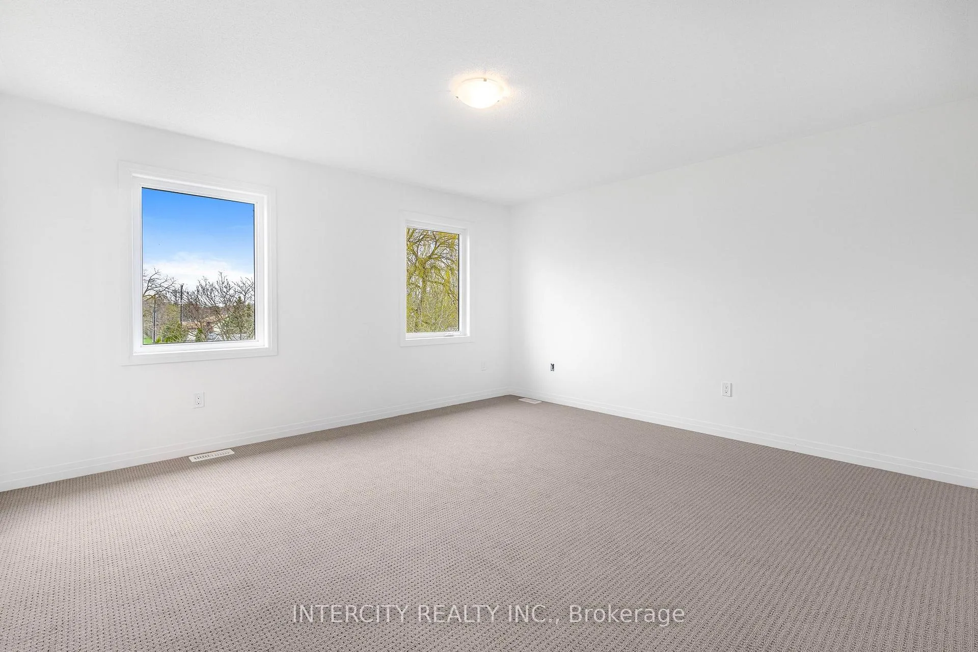 Photo 15 of 345 Quebec Street, Clearview, Stayner — HOMEH