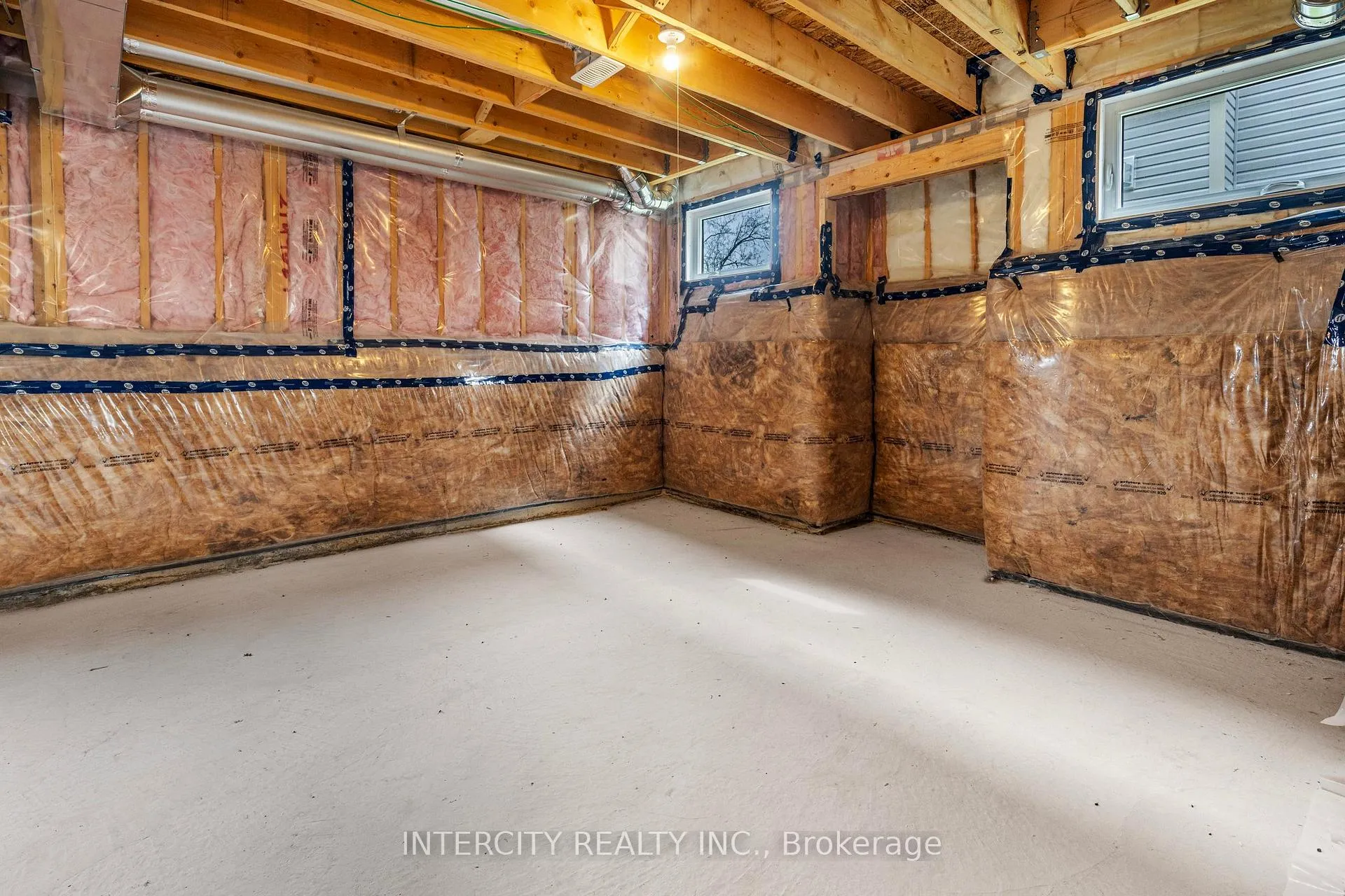 Photo 29 of 345 Quebec Street, Clearview, Stayner — HOMEH