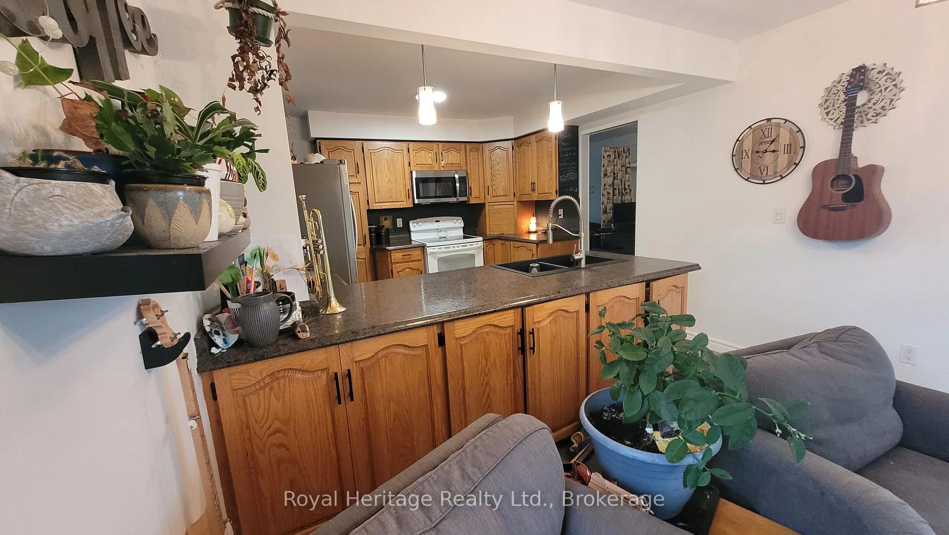 Photo 13 of 115 Chatterton Valley Crescent, Quinte West, Sidney Ward — HOMEH