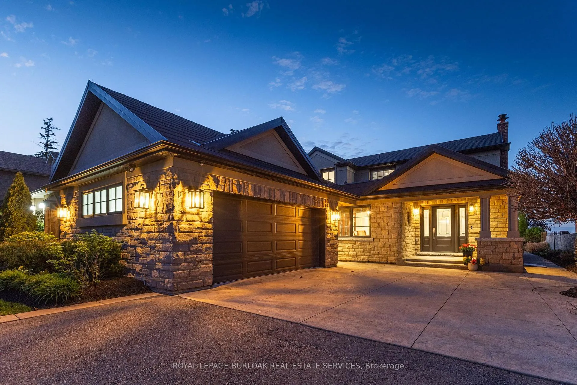 Photo 2 of 97 Lakeview Drive, Hamilton, Lakeshore — HOMEH