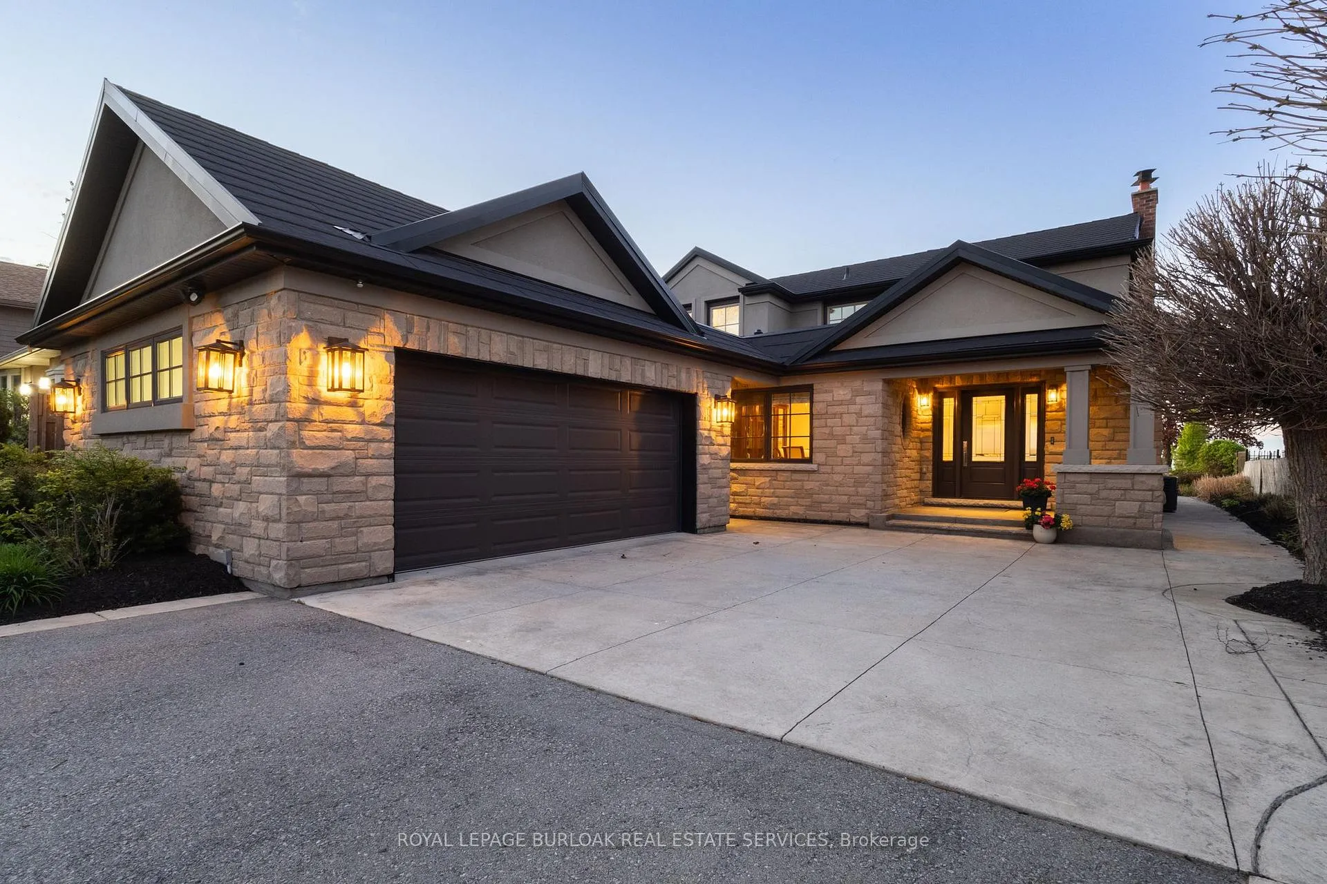 Photo 3 of 97 Lakeview Drive, Hamilton, Lakeshore — HOMEH