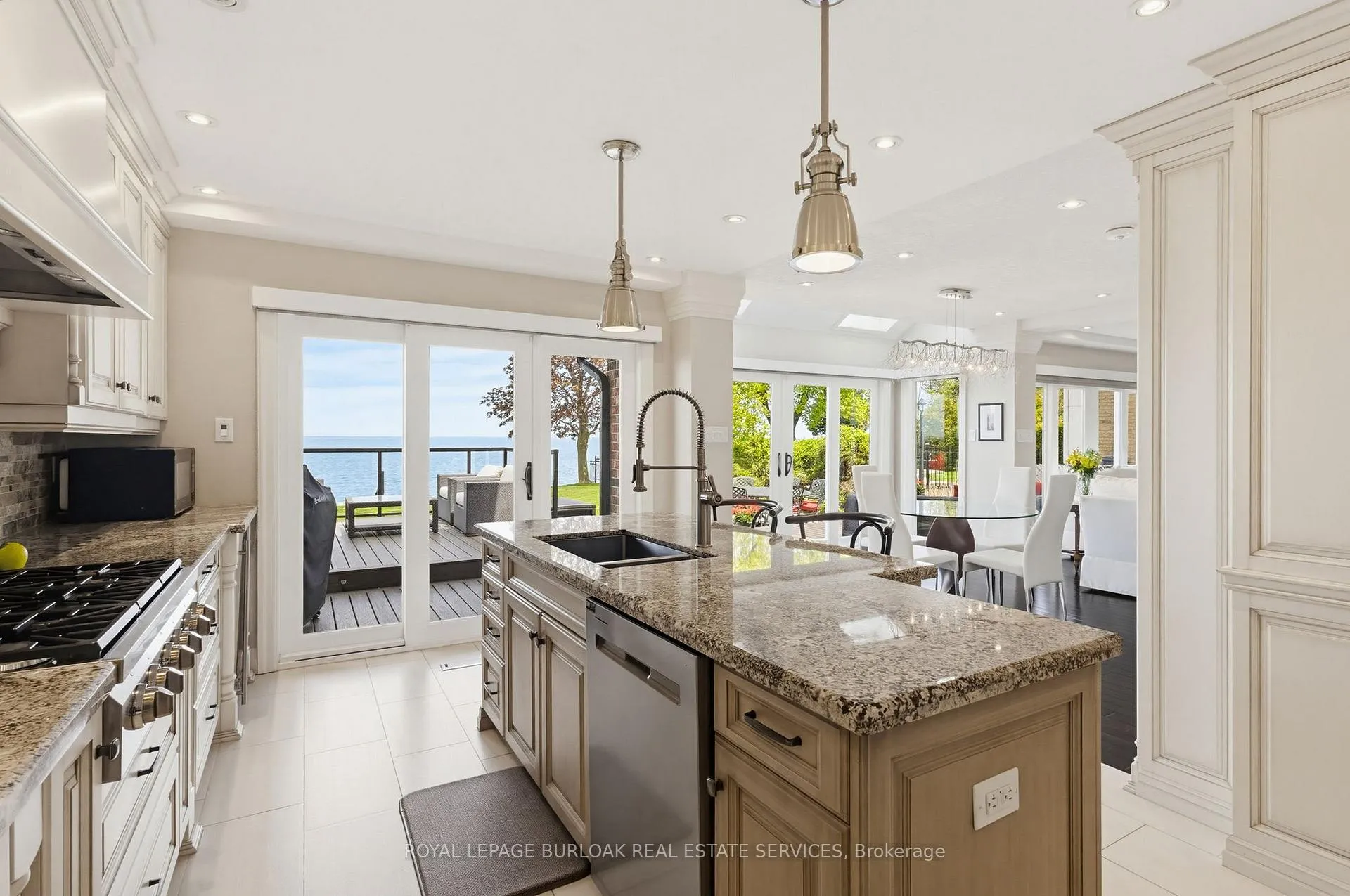 Photo 16 of 97 Lakeview Drive, Hamilton, Lakeshore — HOMEH