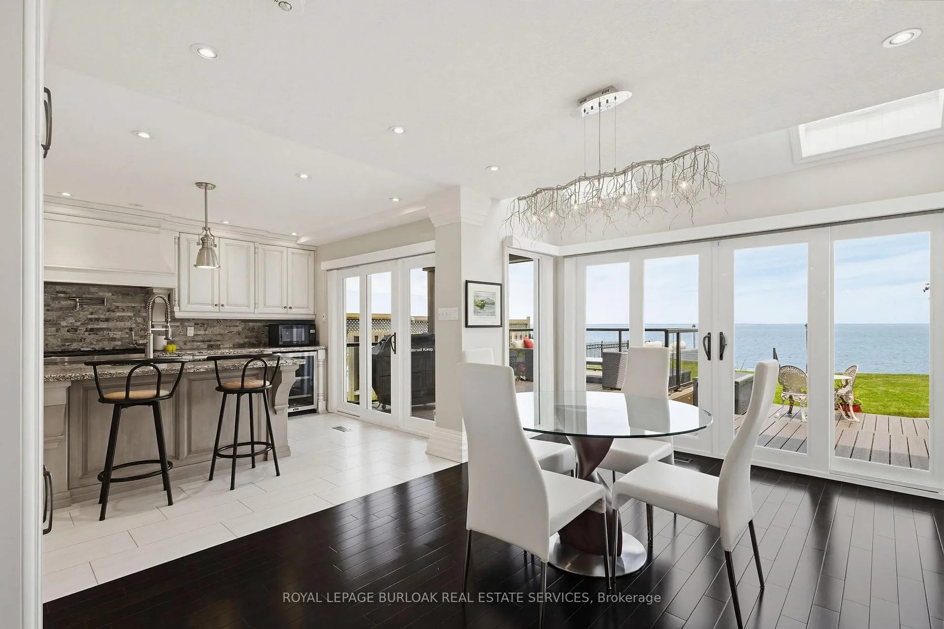 Photo 20 of 97 Lakeview Drive, Hamilton, Lakeshore — HOMEH