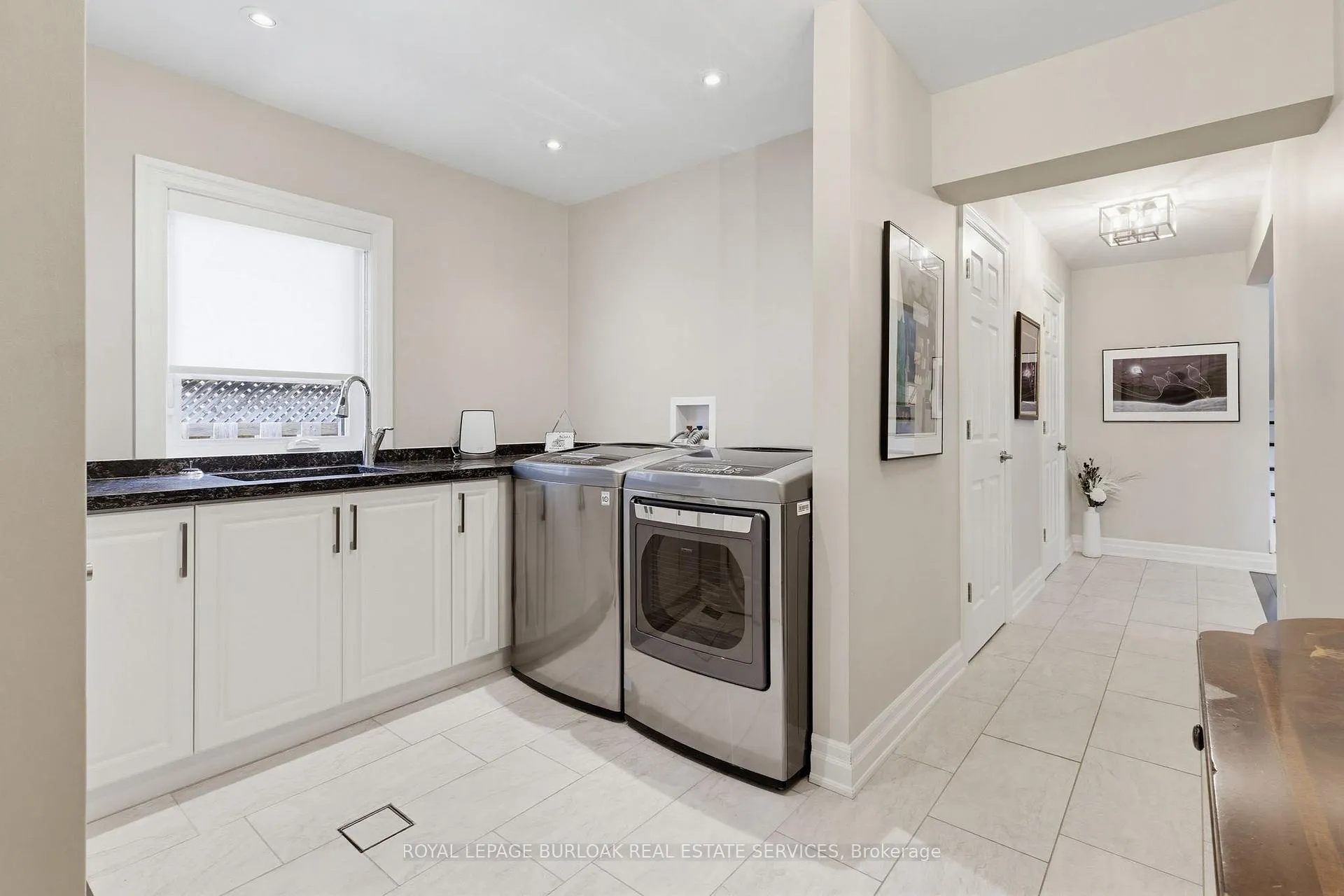 Photo 24 of 97 Lakeview Drive, Hamilton, Lakeshore — HOMEH