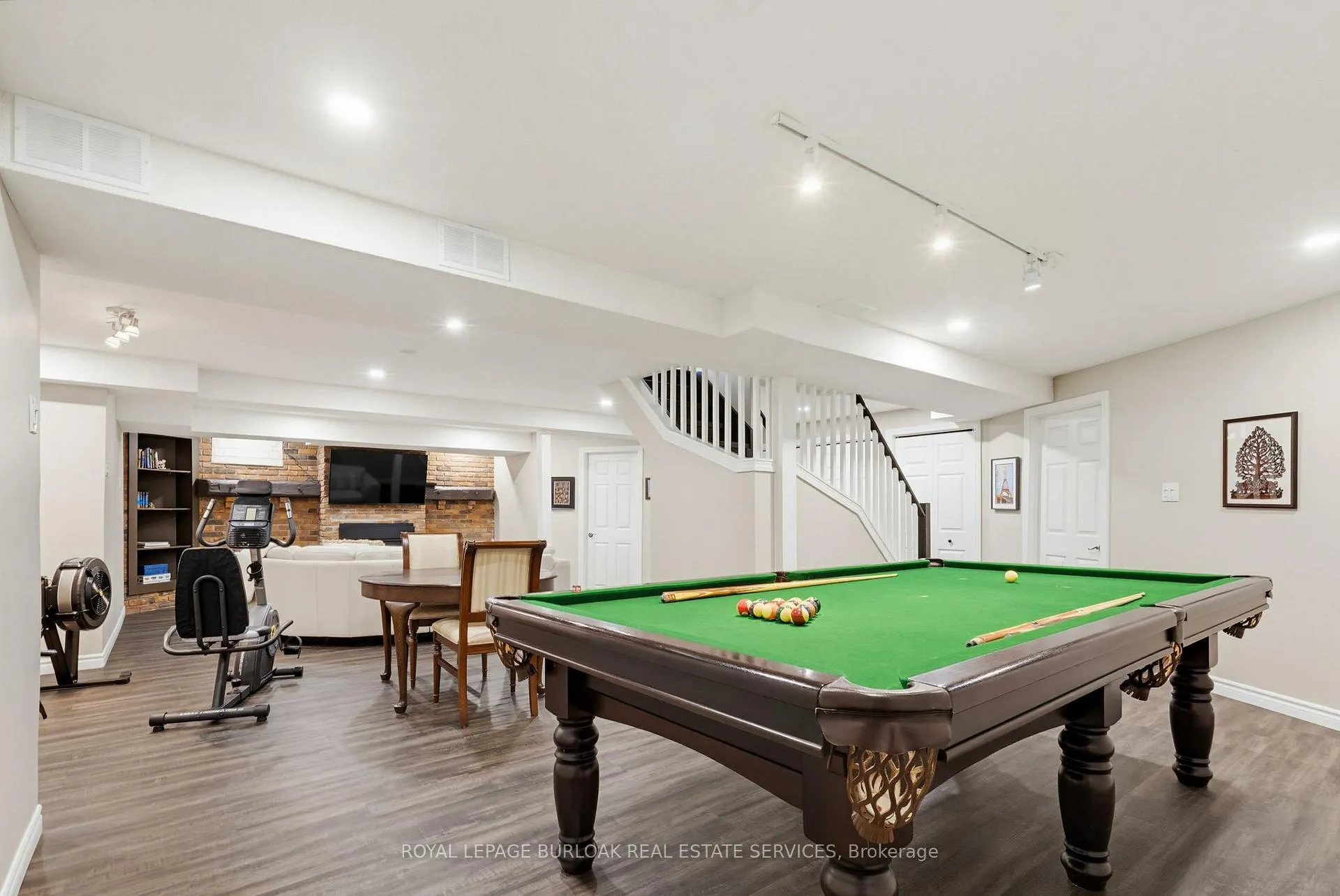 Photo 36 of 97 Lakeview Drive, Hamilton, Lakeshore — HOMEH