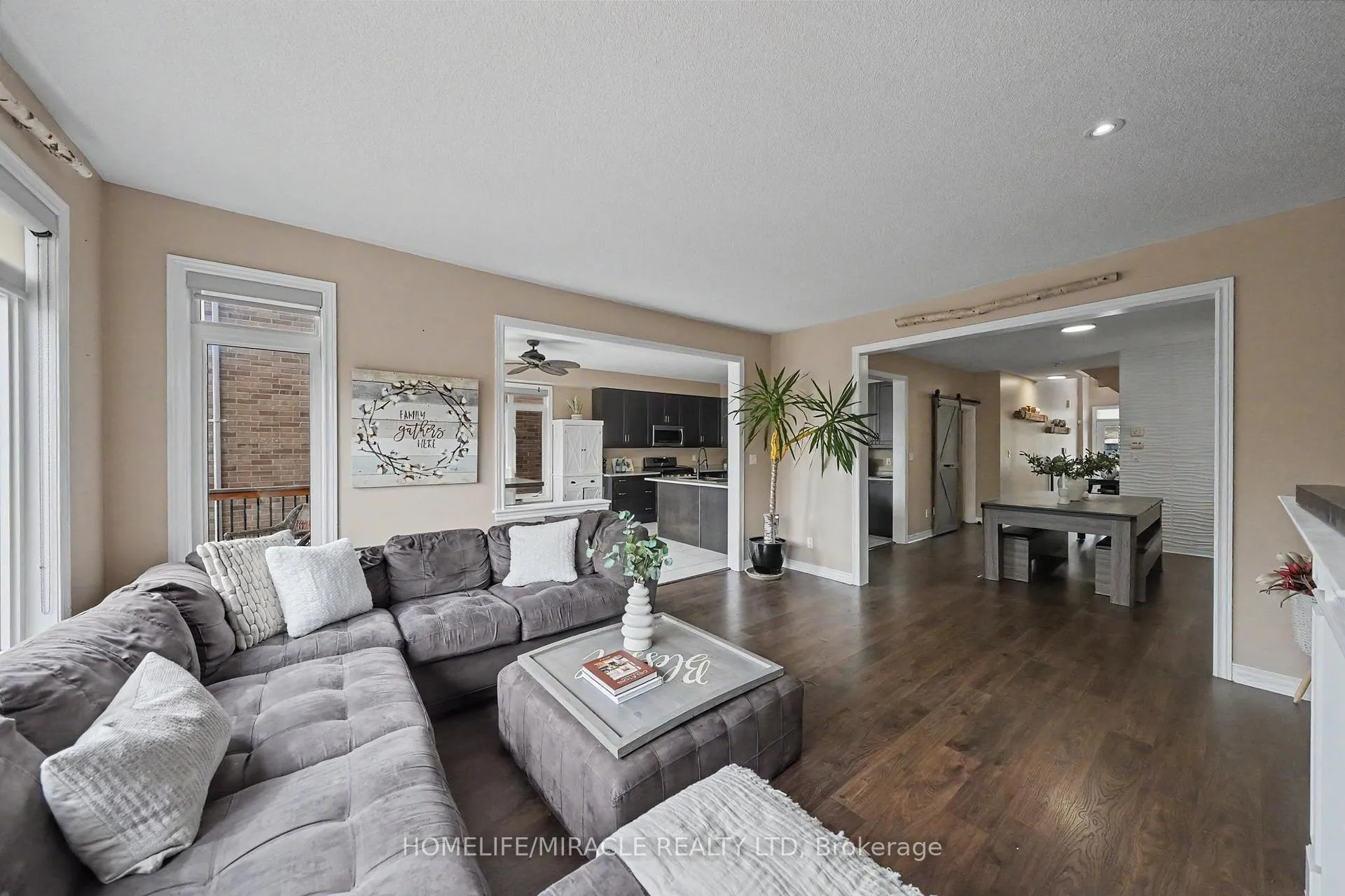 Photo 9 of 14 Willoughby Way, New Tecumseth, Alliston — HOMEH