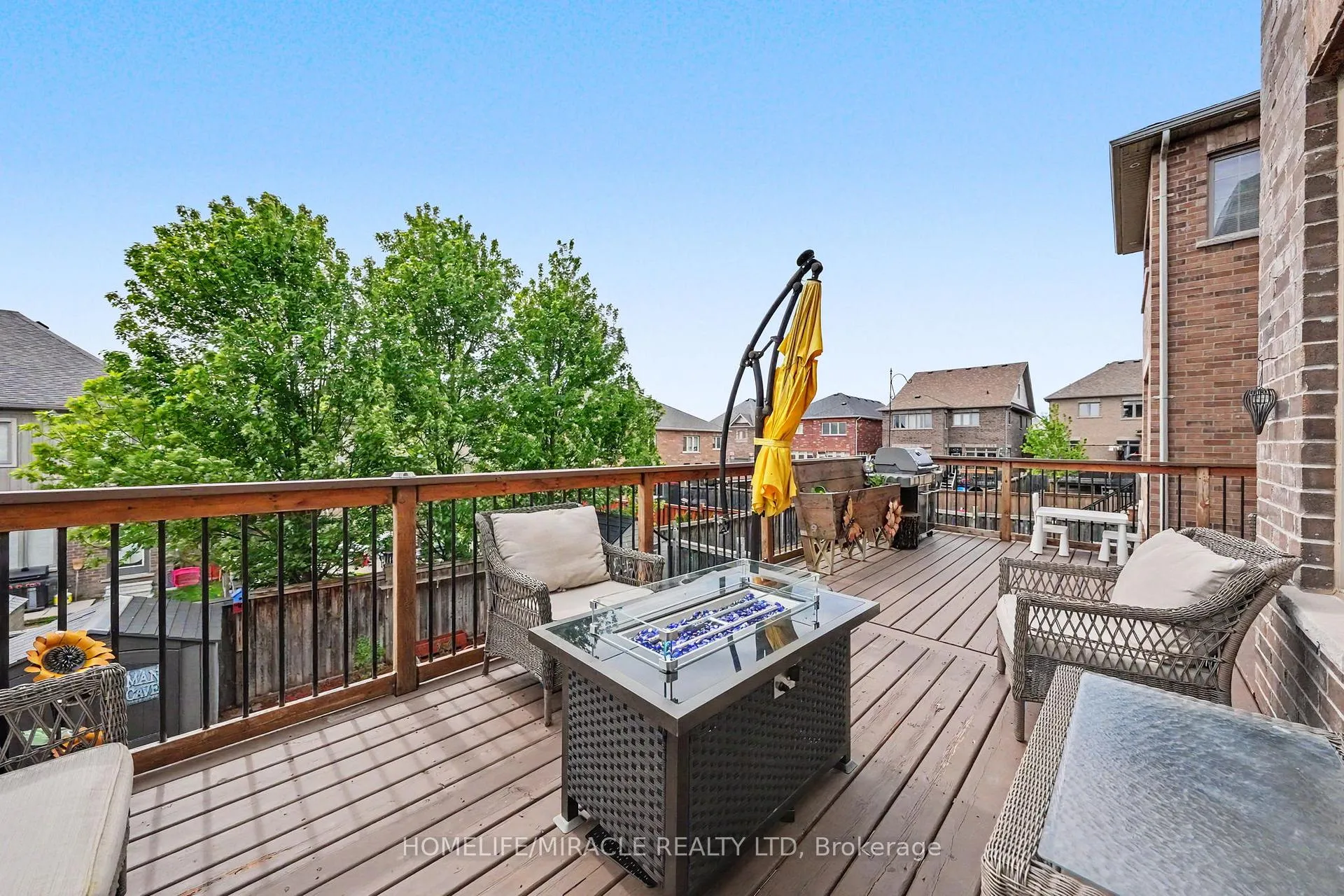 Photo 21 of 14 Willoughby Way, New Tecumseth, Alliston — HOMEH