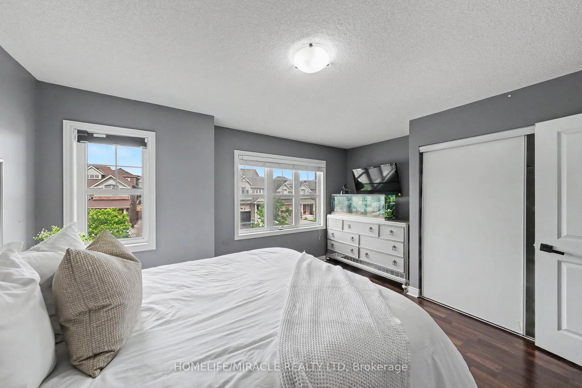 Photo 25 of 14 Willoughby Way, New Tecumseth, Alliston — HOMEH