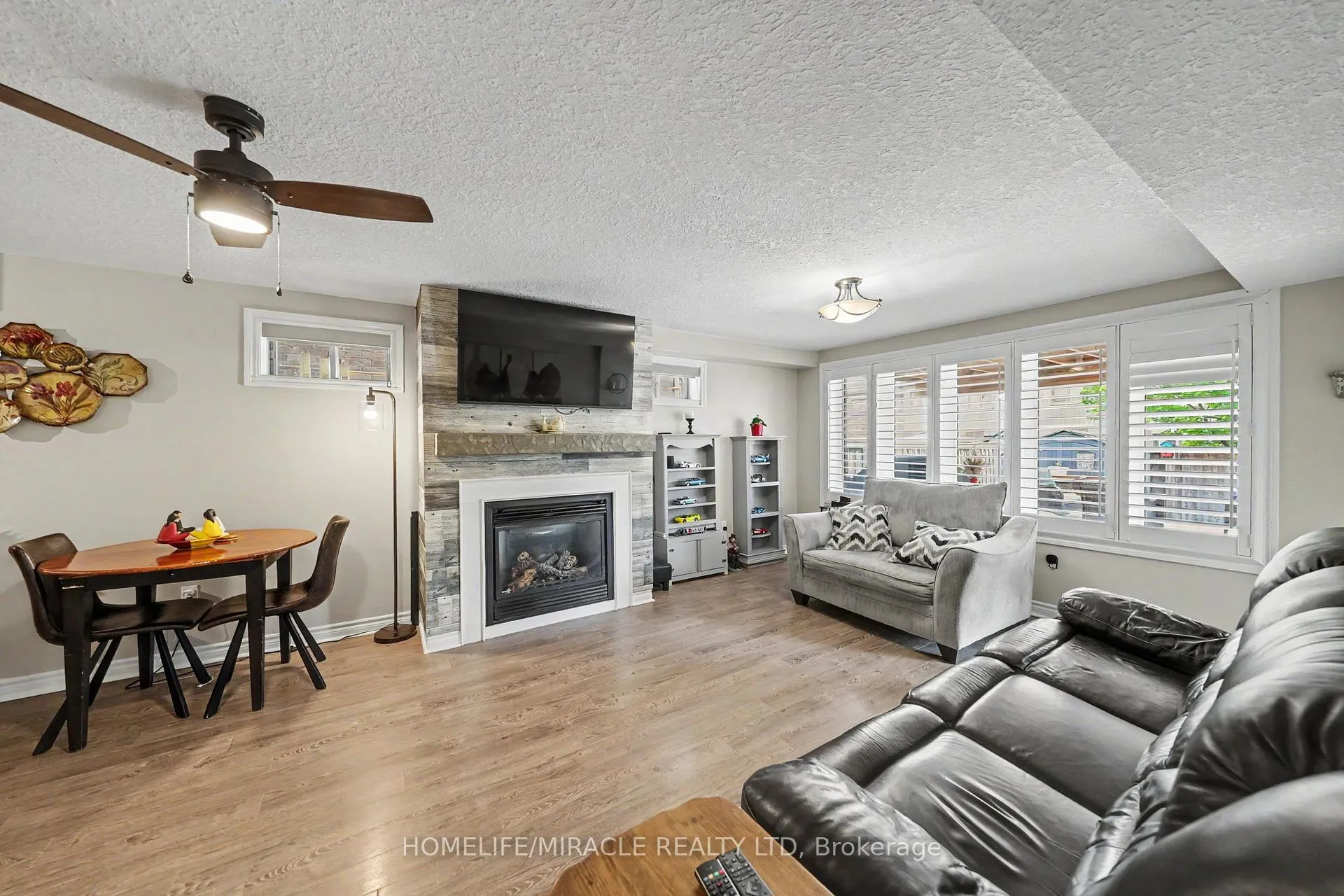 Photo 41 of 14 Willoughby Way, New Tecumseth, Alliston — HOMEH