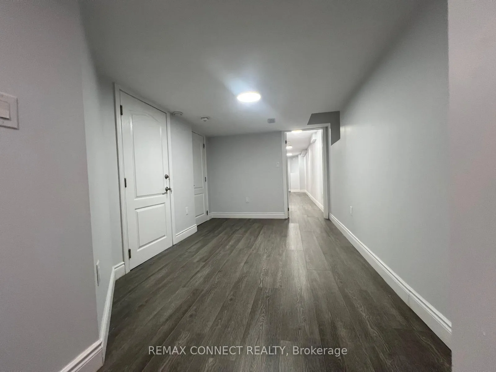 Photo 5 of Unit Bsmt, 8 Evanwood Crescent, Brampton, Credit Valley — HOMEH
