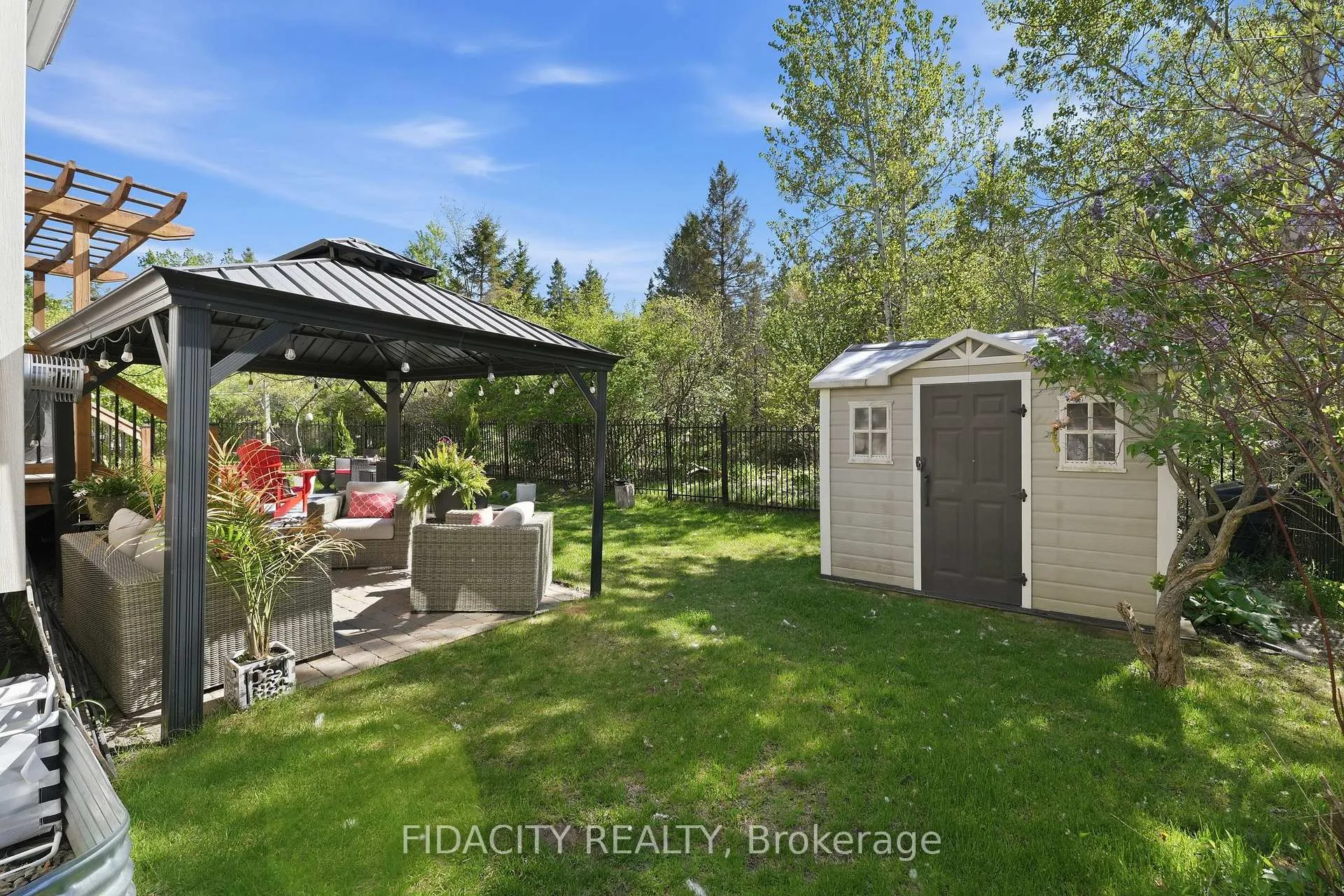 Photo 3 of 24 Sirocco Crescent, Ottawa, Stittsville (North) — HOMEH