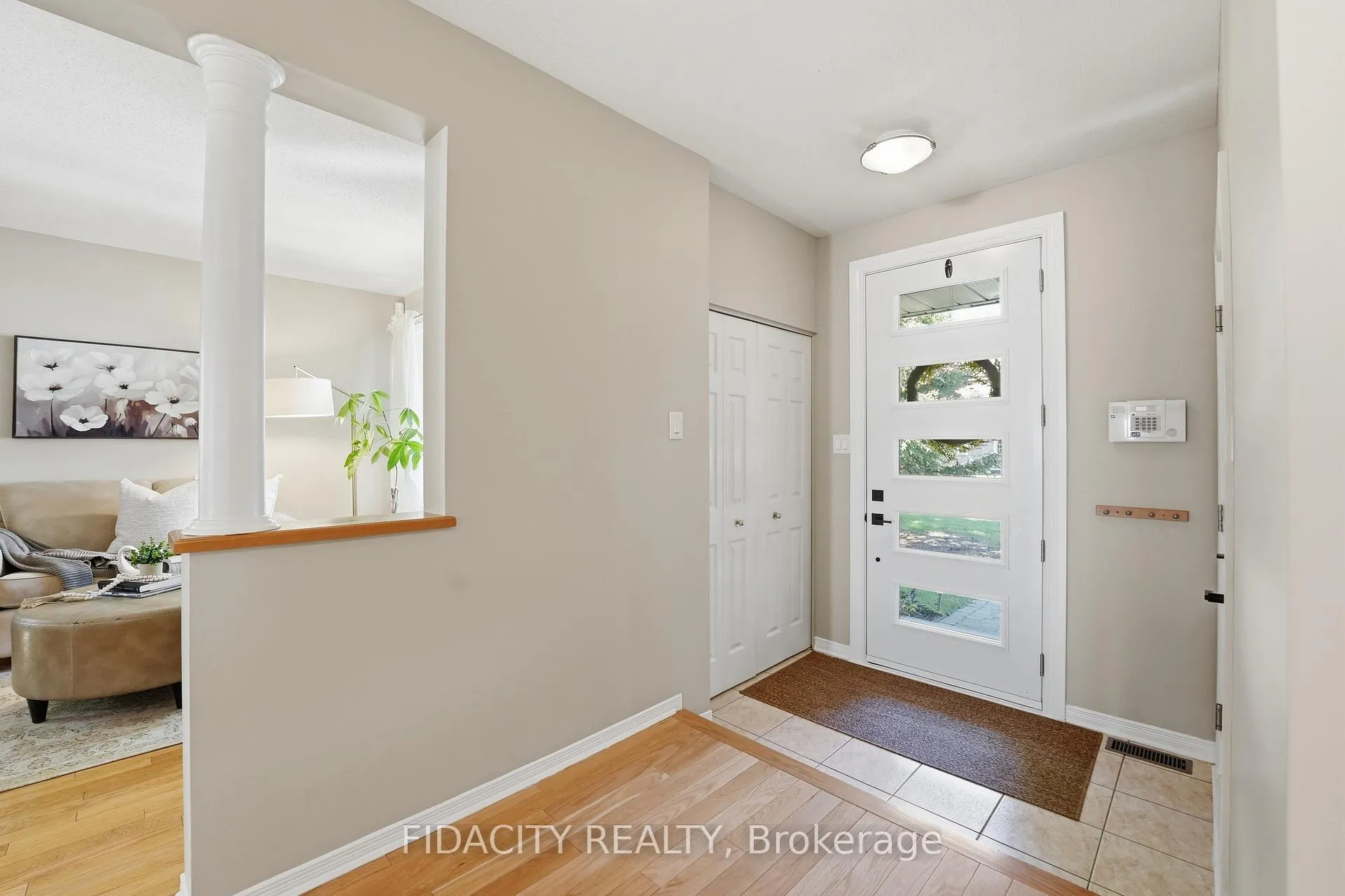 Photo 4 of 24 Sirocco Crescent, Ottawa, Stittsville (North) — HOMEH