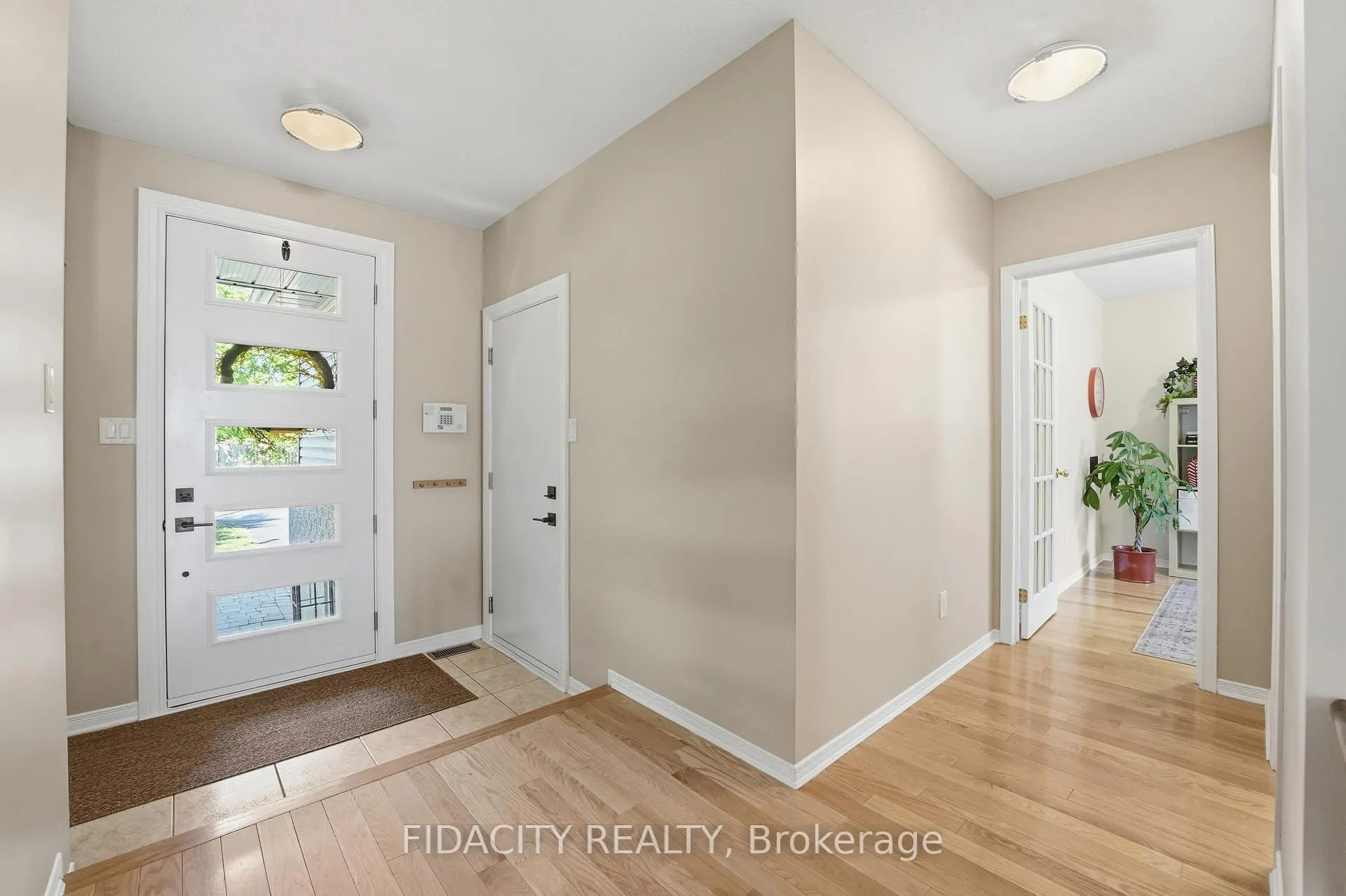 Photo 5 of 24 Sirocco Crescent, Ottawa, Stittsville (North) — HOMEH