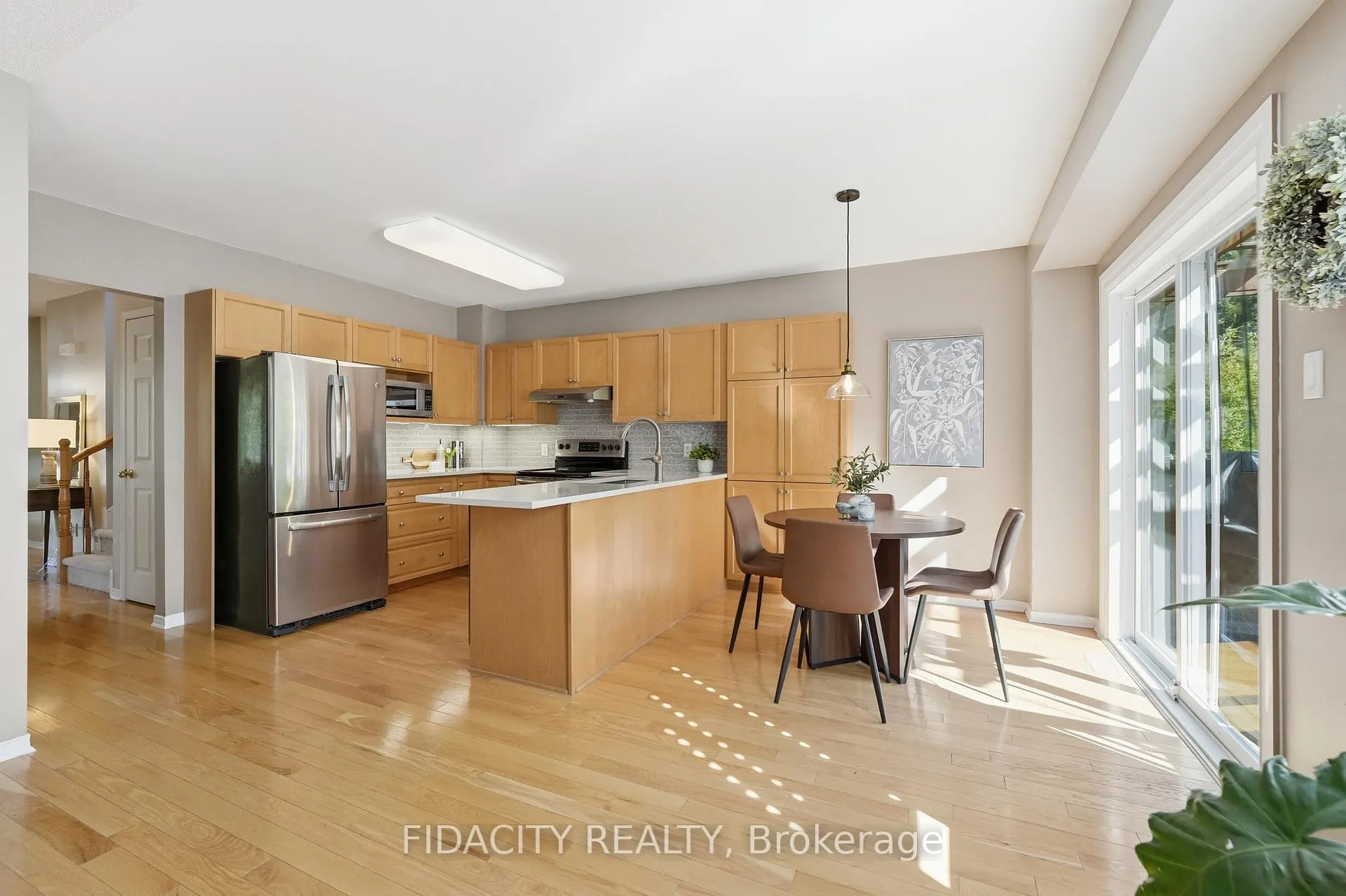 Photo 11 of 24 Sirocco Crescent, Ottawa, Stittsville (North) — HOMEH