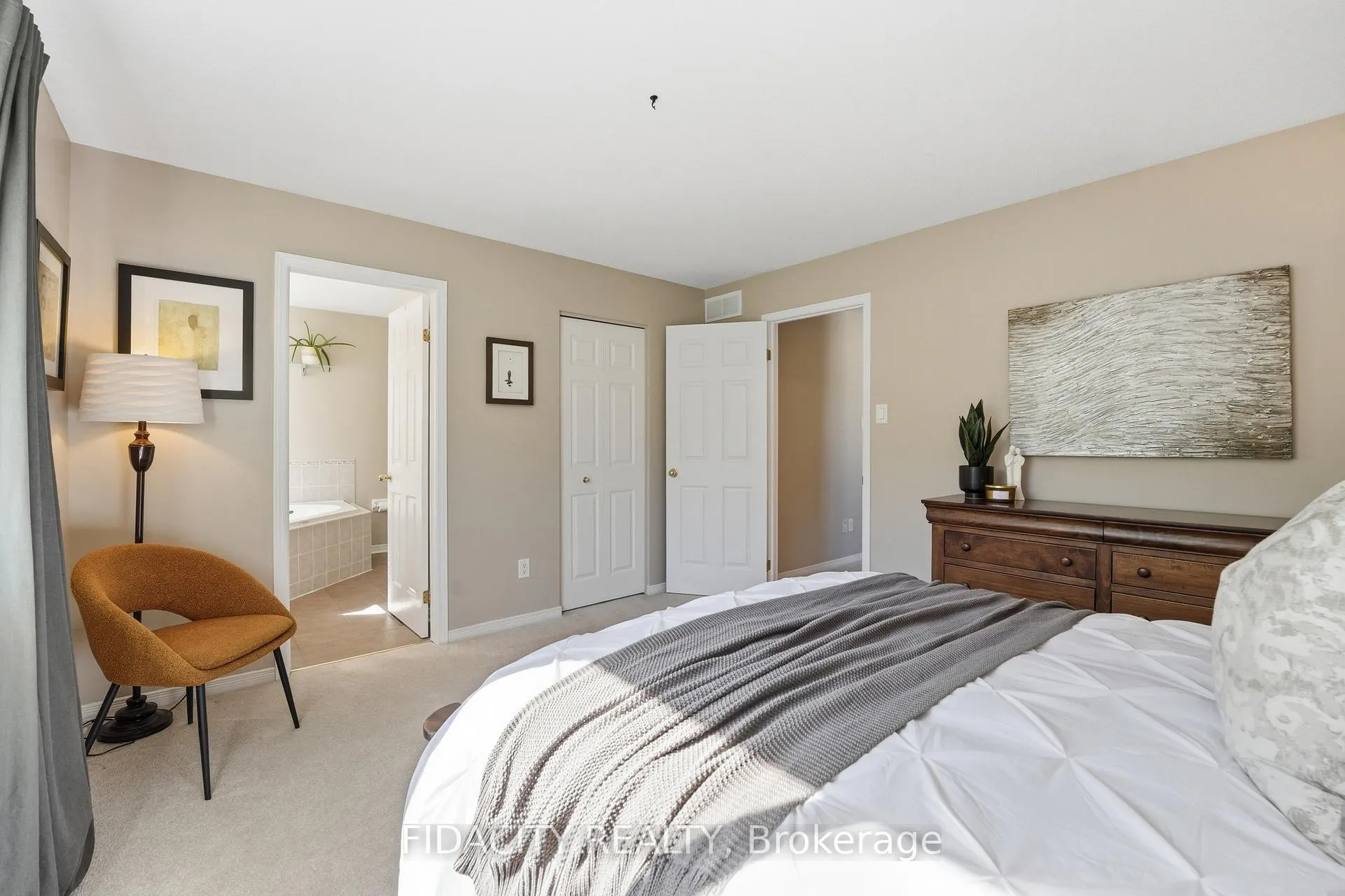 Photo 23 of 24 Sirocco Crescent, Ottawa, Stittsville (North) — HOMEH