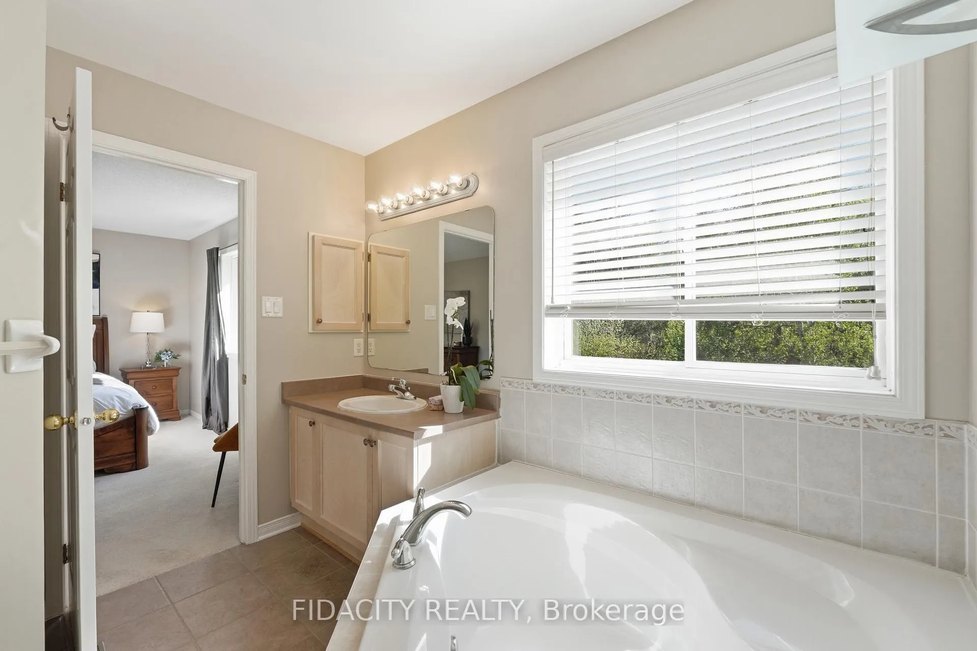 Photo 26 of 24 Sirocco Crescent, Ottawa, Stittsville (North) — HOMEH