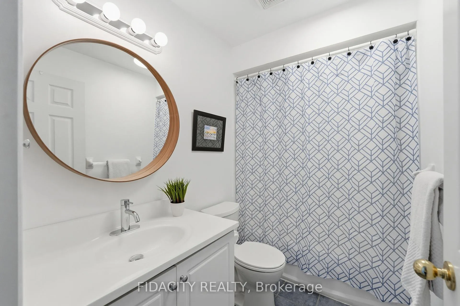 Photo 30 of 24 Sirocco Crescent, Ottawa, Stittsville (North) — HOMEH