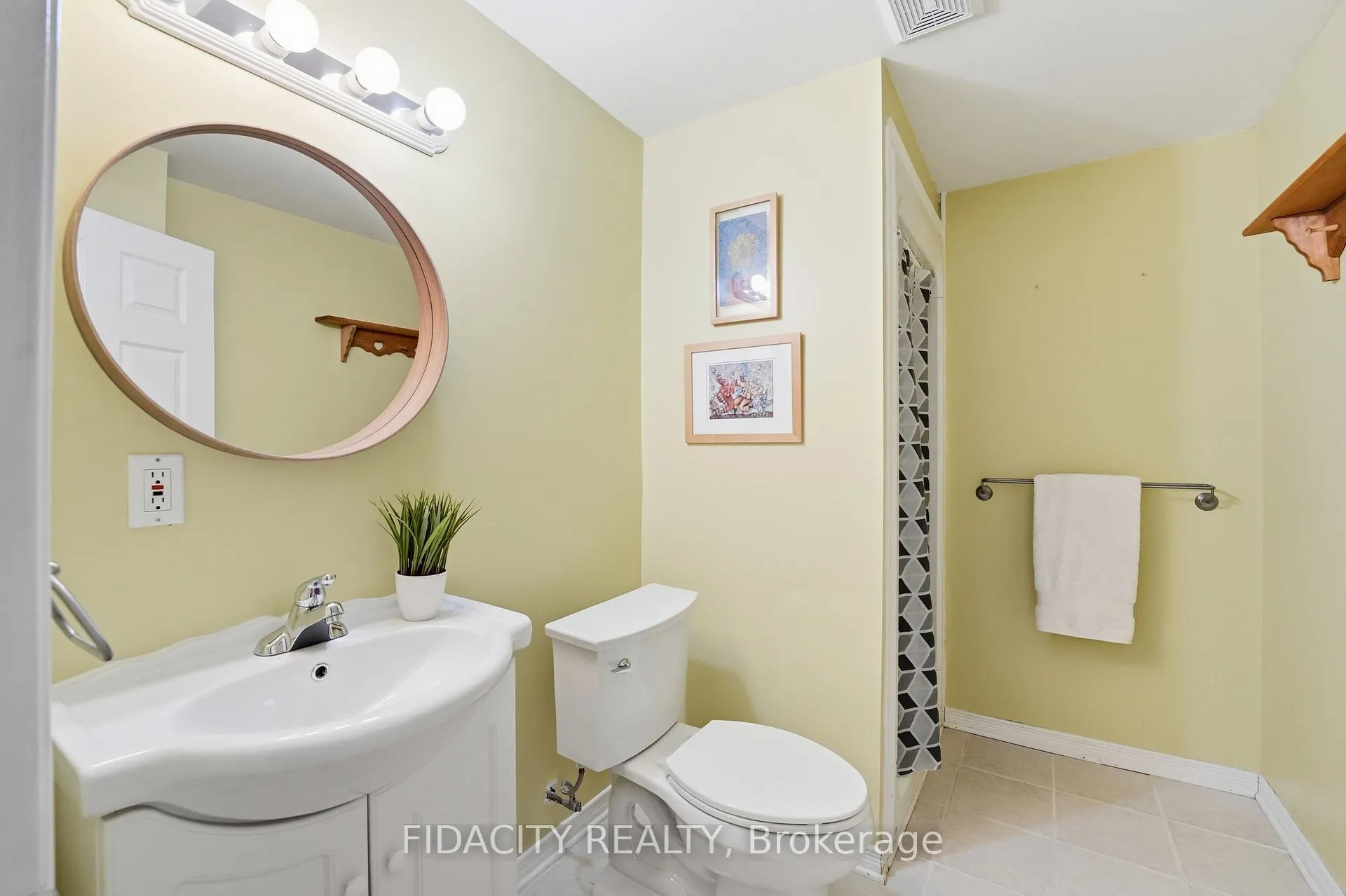 Photo 37 of 24 Sirocco Crescent, Ottawa, Stittsville (North) — HOMEH