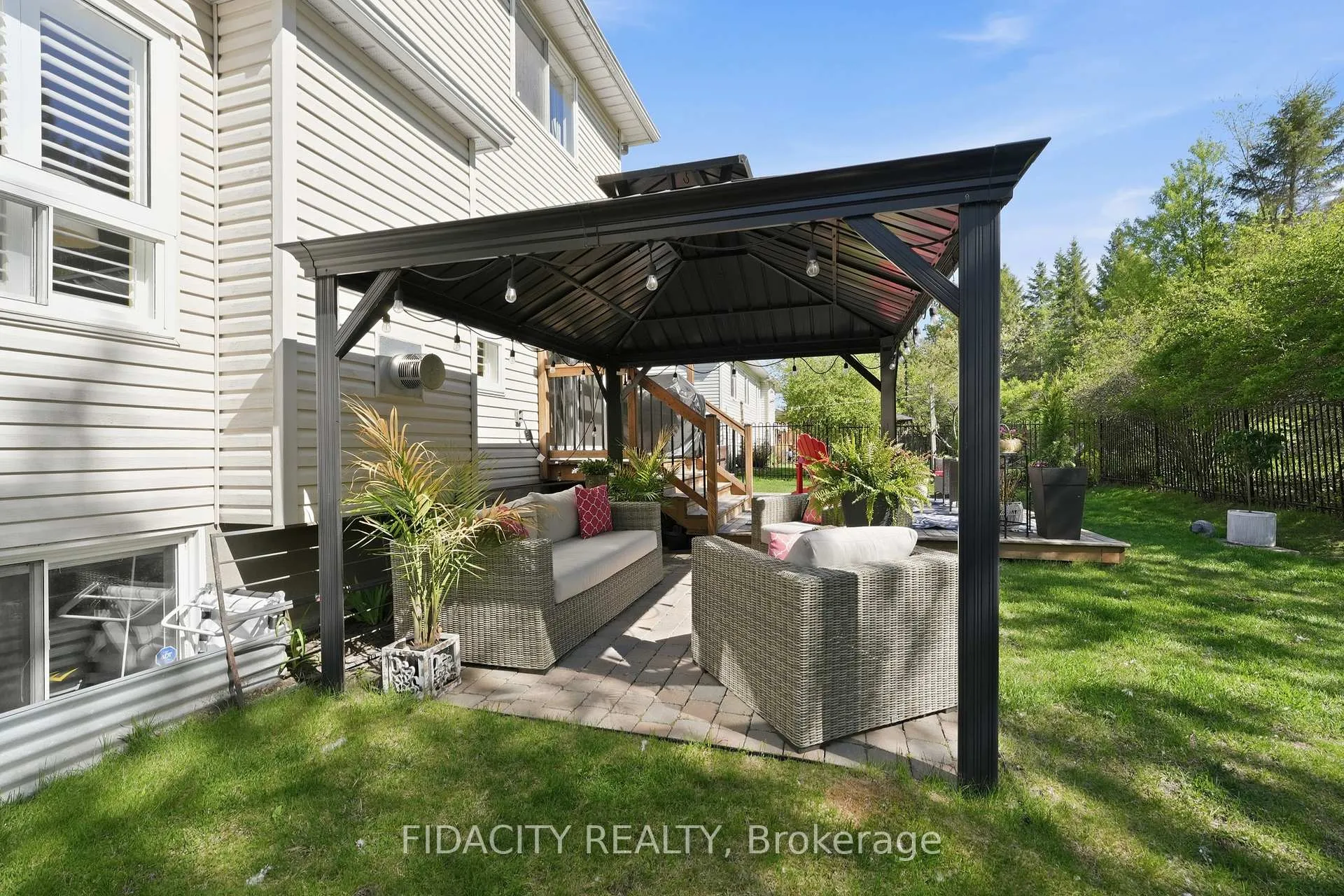 Photo 42 of 24 Sirocco Crescent, Ottawa, Stittsville (North) — HOMEH