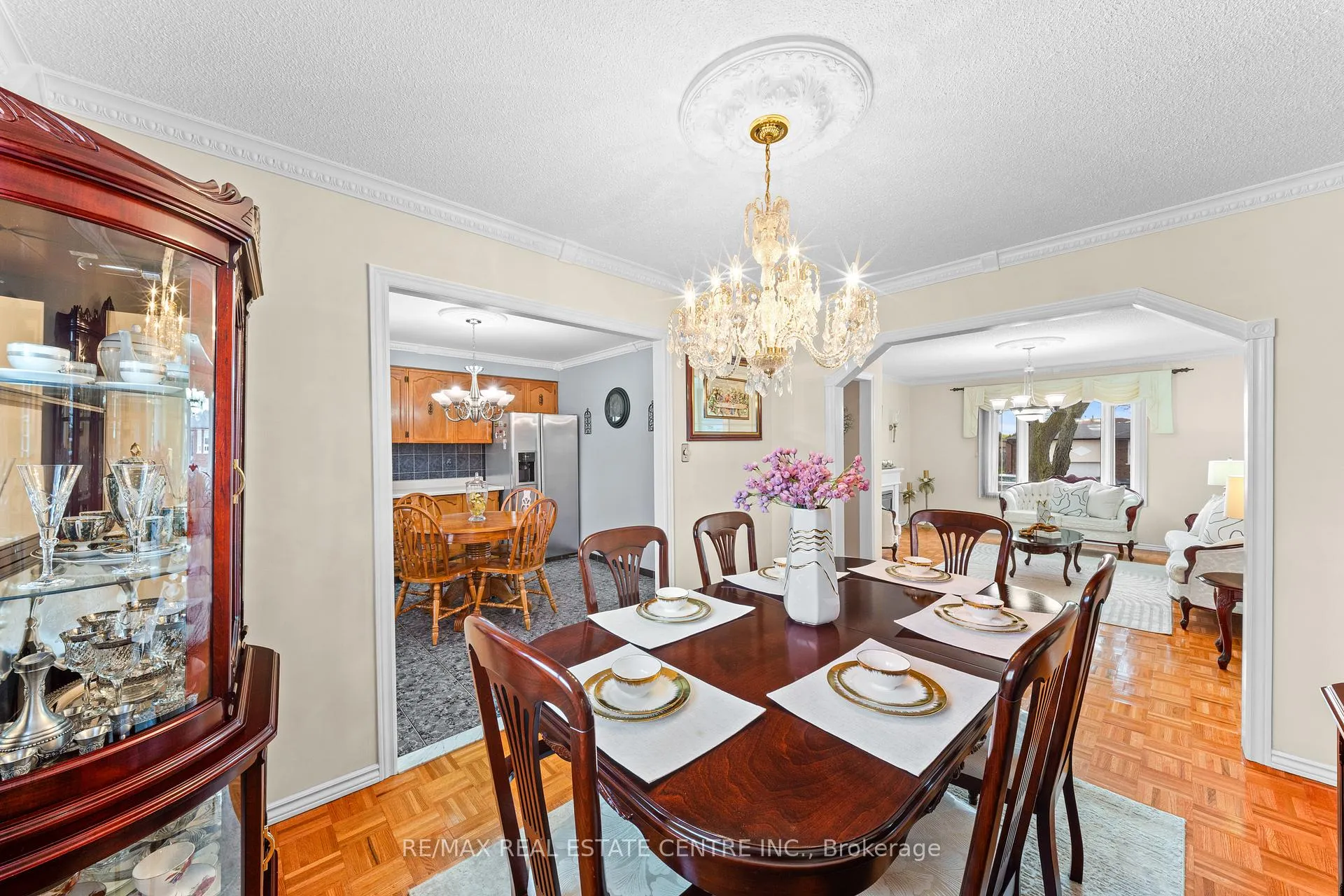 Photo 19 of 24 Linkdale Road, Brampton, Brampton North — HOMEH
