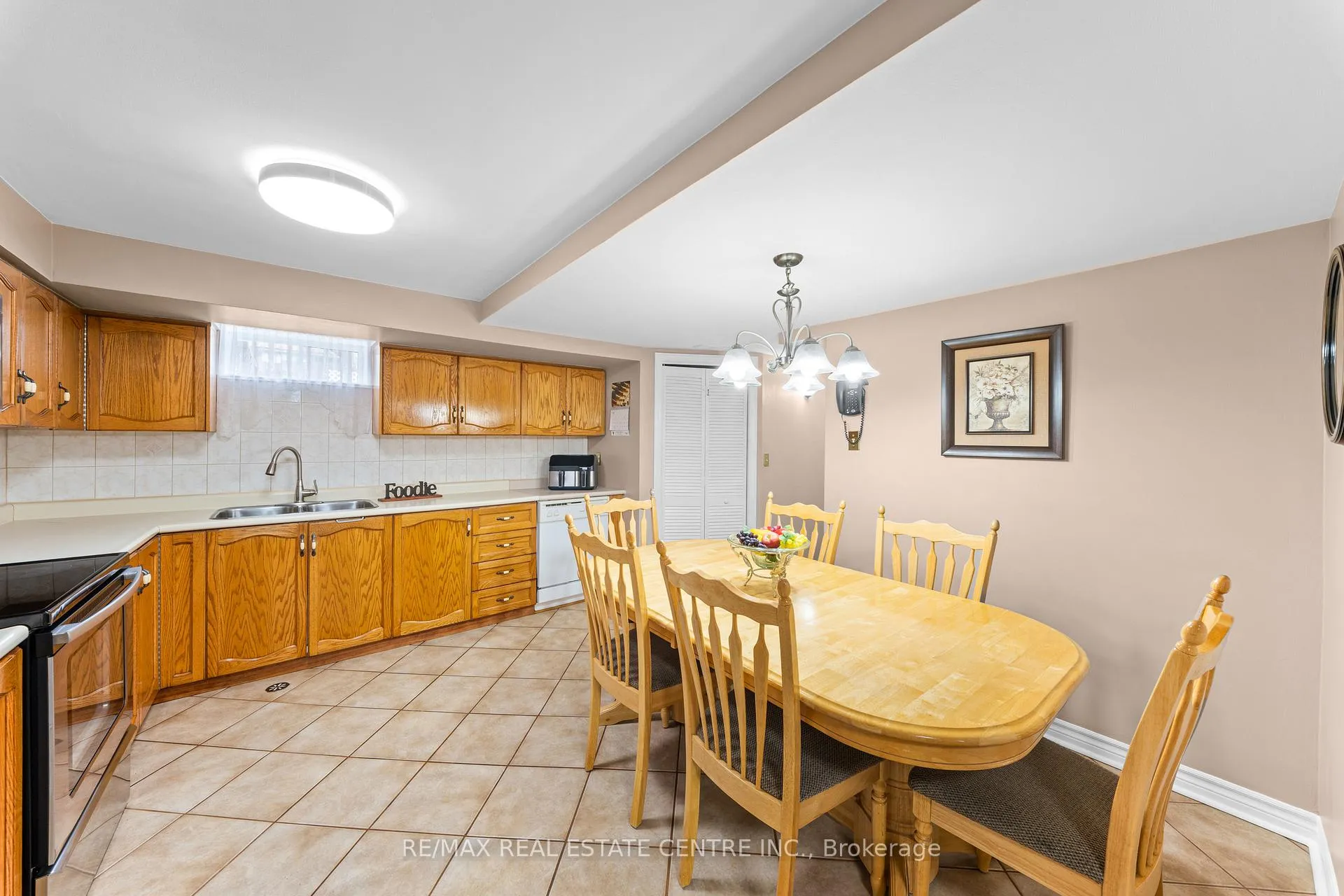 Photo 35 of 24 Linkdale Road, Brampton, Brampton North — HOMEH