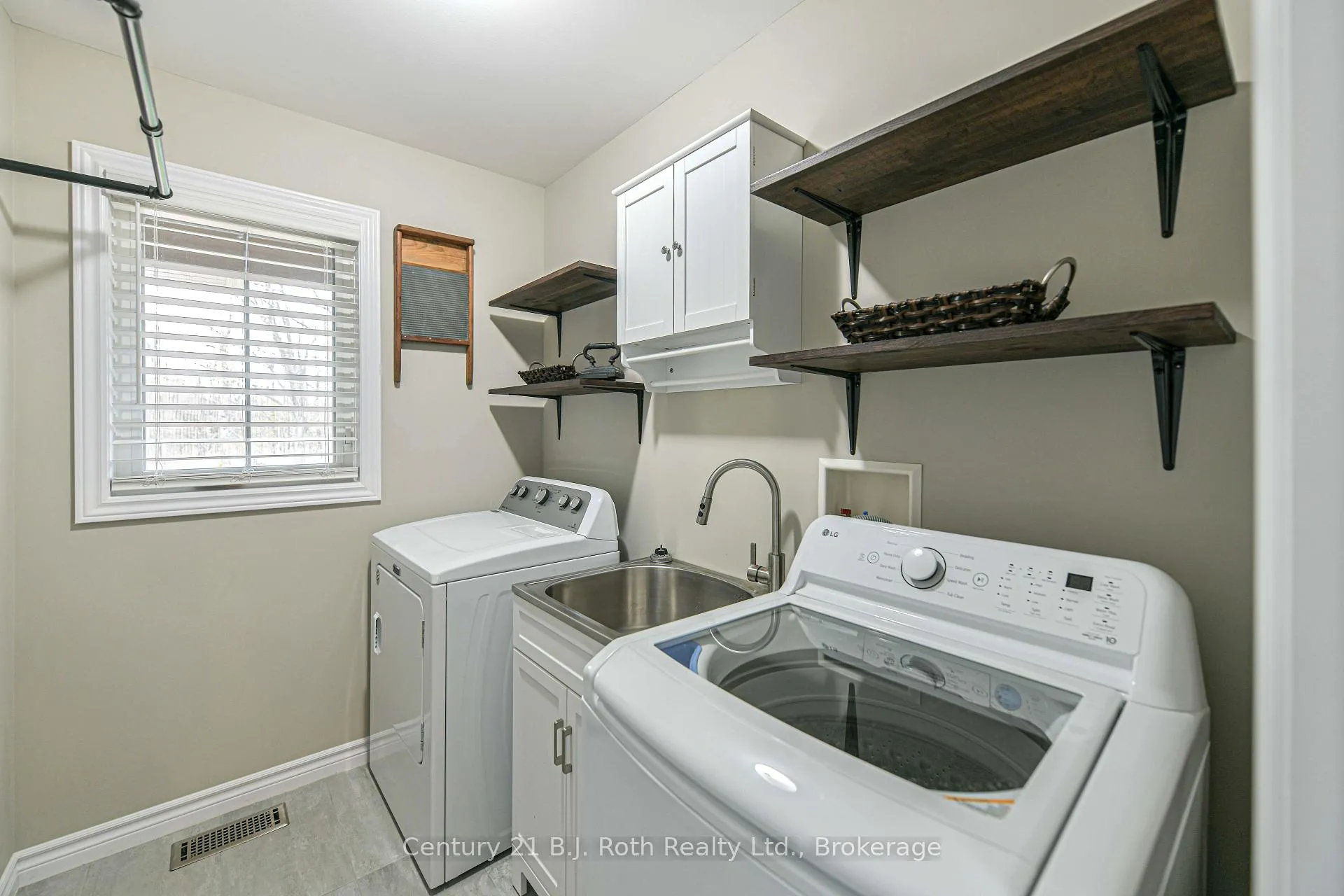 Photo 9 of 3888 Melrose Drive, Ramara, Atherley — HOMEH