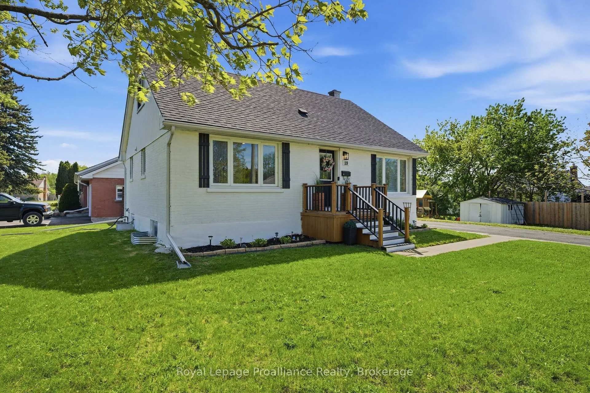 Photo 3 of 19 Coleman Drive, Quinte West, Trenton Ward — HOMEH