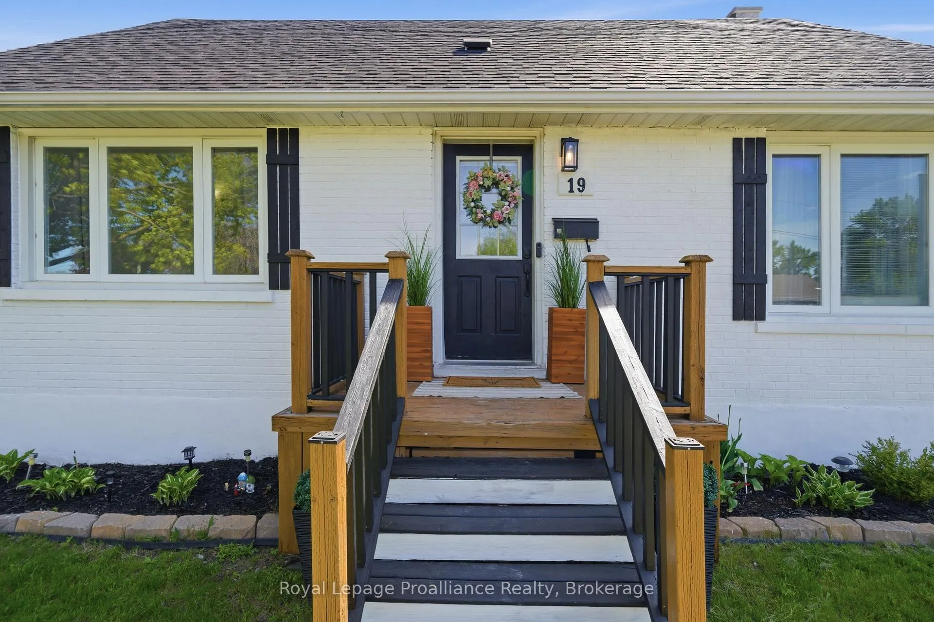 Photo 5 of 19 Coleman Drive, Quinte West, Trenton Ward — HOMEH