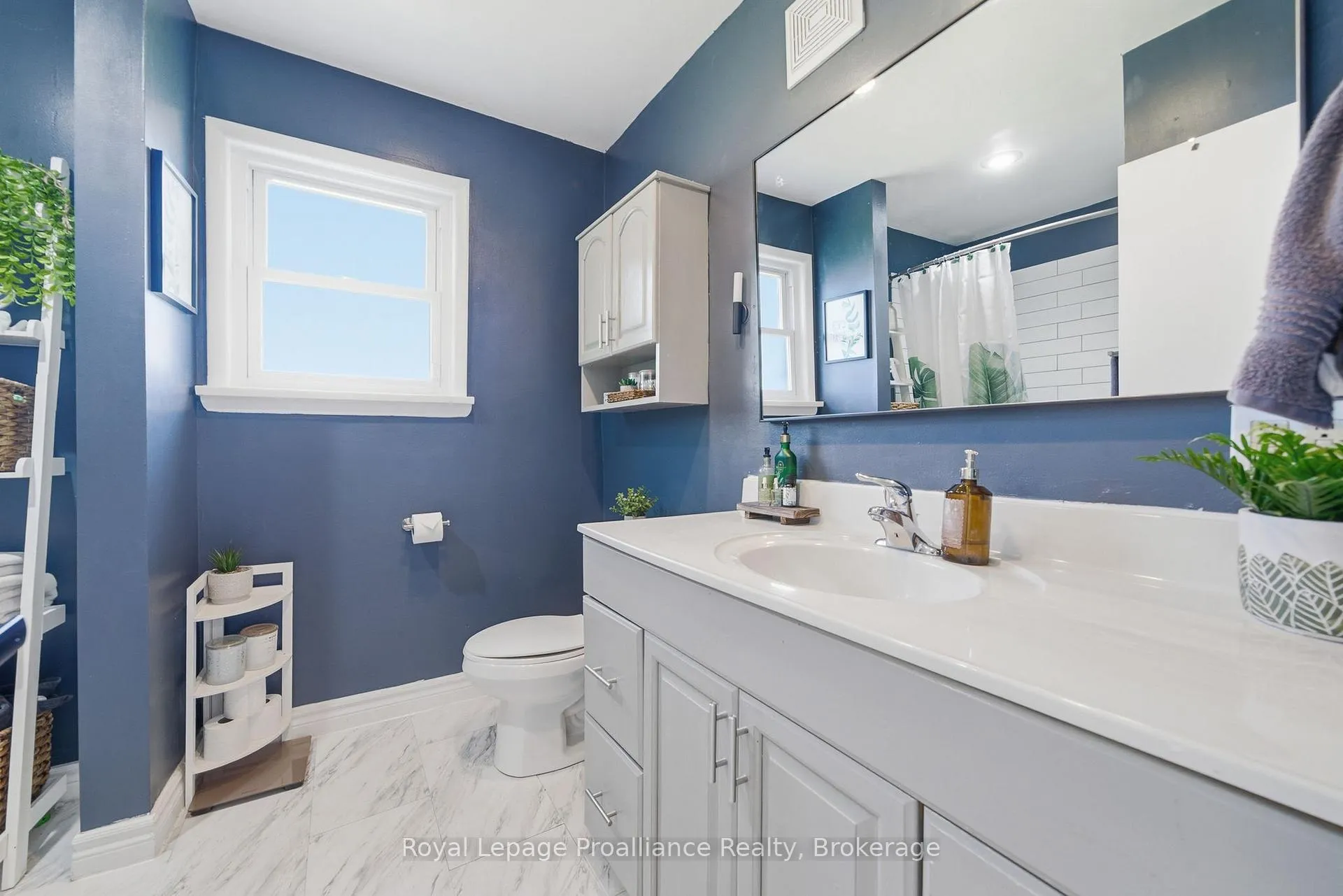 Photo 23 of 19 Coleman Drive, Quinte West, Trenton Ward — HOMEH