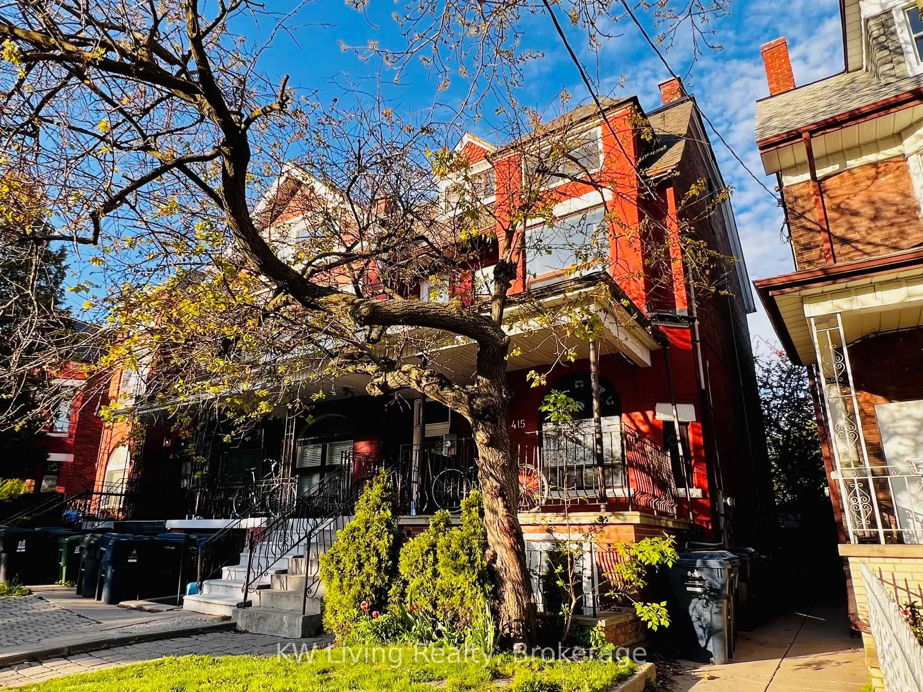 Photo 1 of Unit Main, 415 Manning Avenue, Toronto, Palmerston-Little Italy — HOMEH