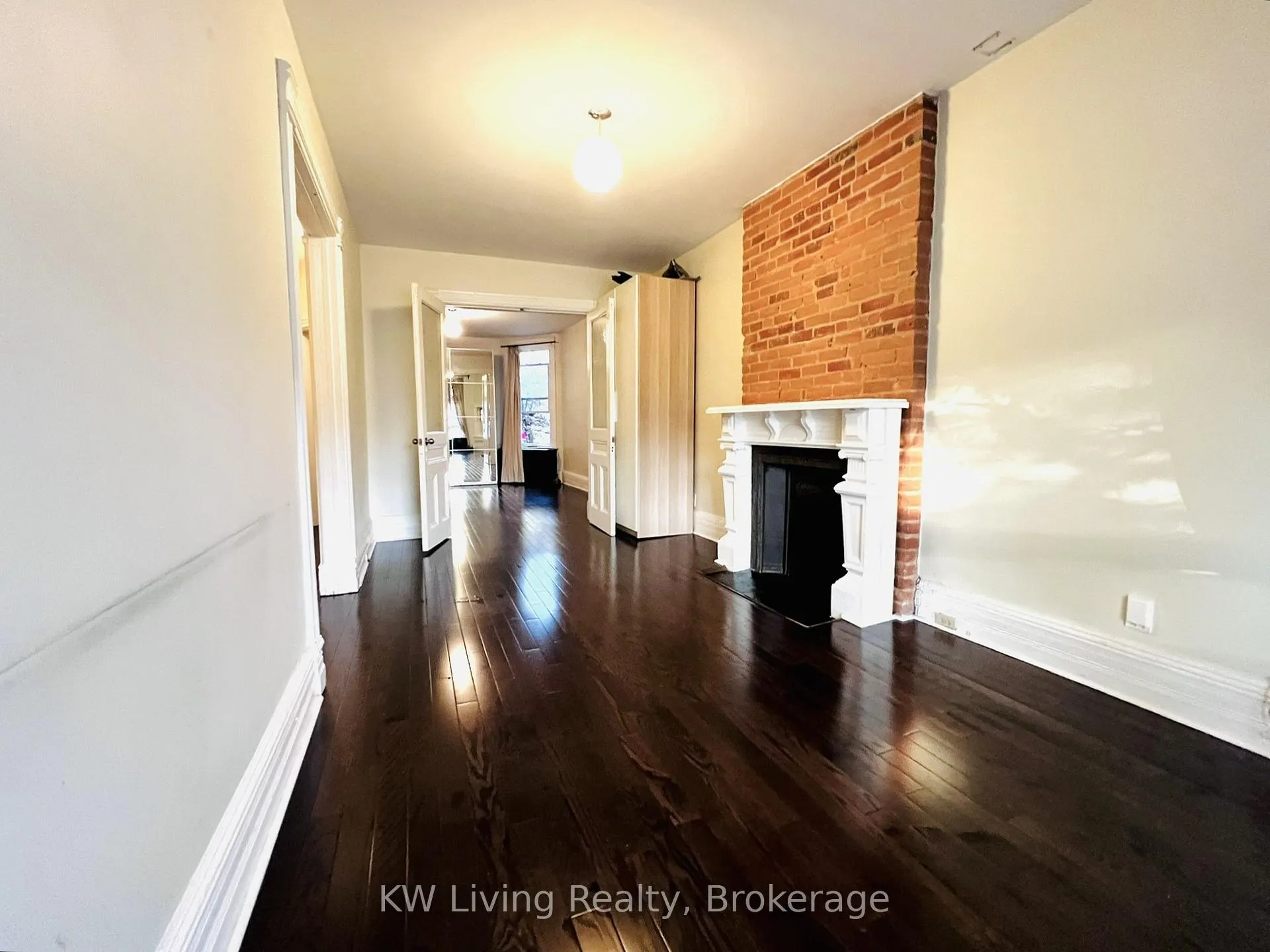 Photo 5 of Unit Main, 415 Manning Avenue, Toronto, Palmerston-Little Italy — HOMEH