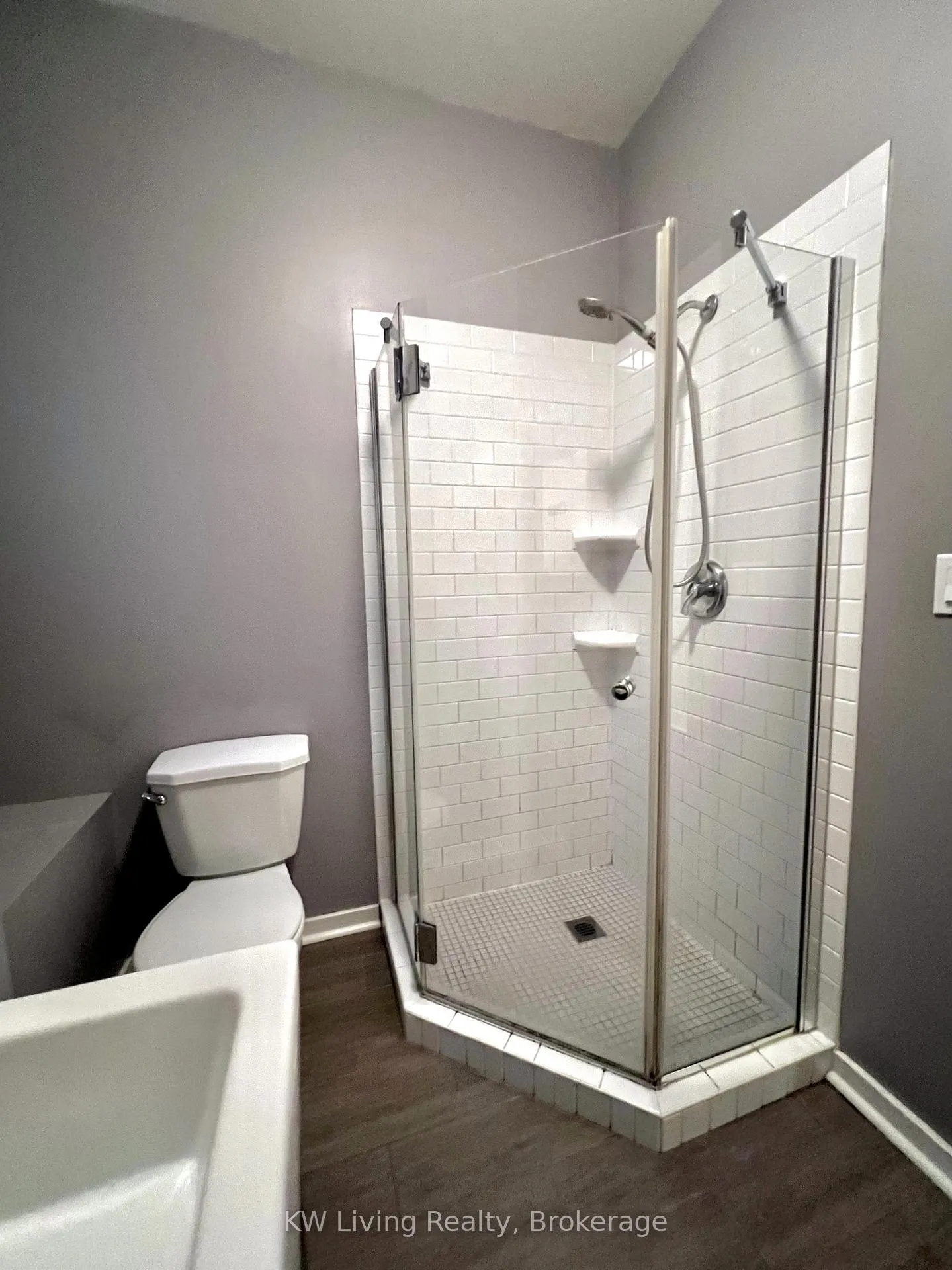Photo 10 of Unit Main, 415 Manning Avenue, Toronto, Palmerston-Little Italy — HOMEH