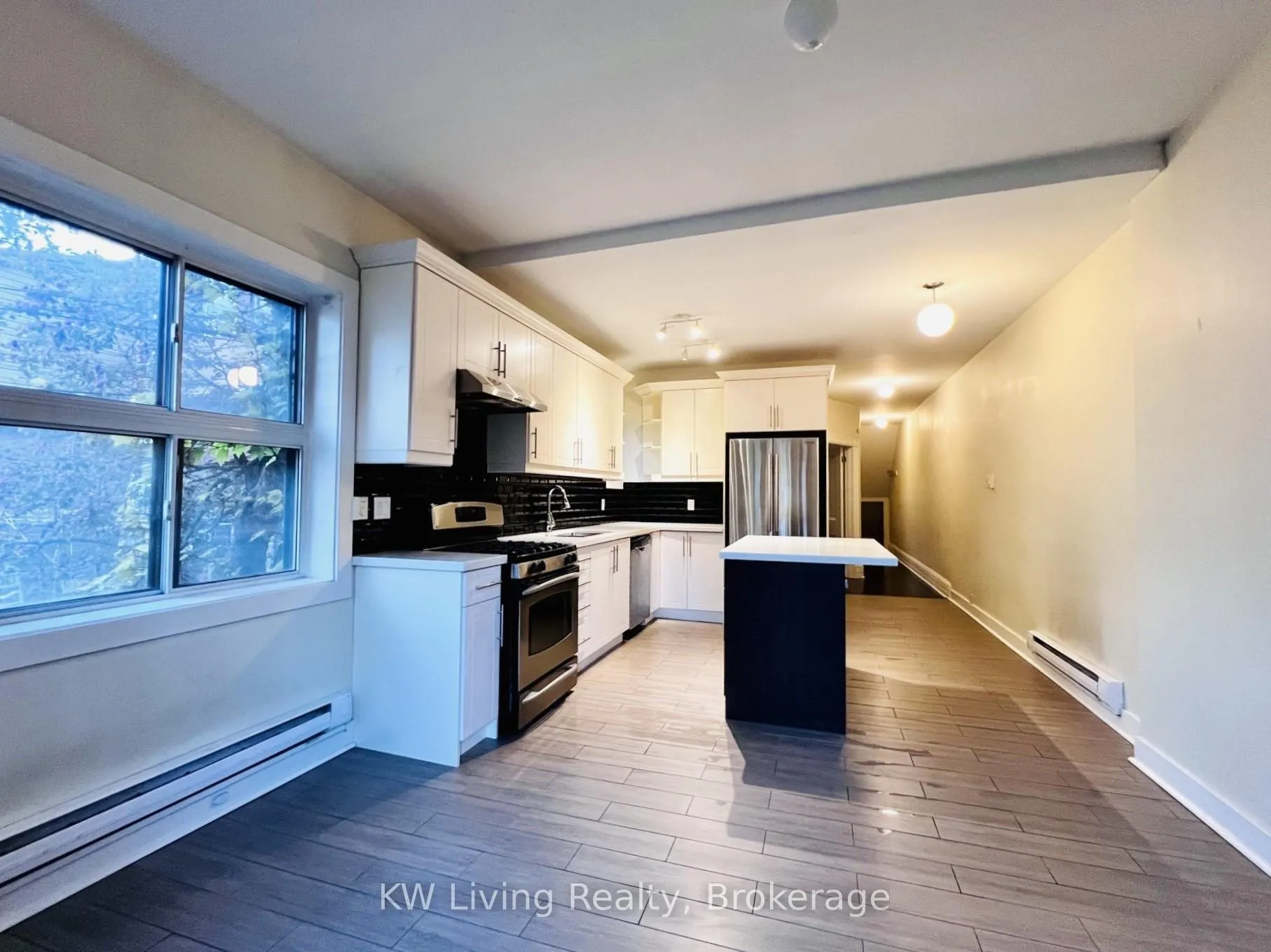 Photo 11 of Unit Main, 415 Manning Avenue, Toronto, Palmerston-Little Italy — HOMEH