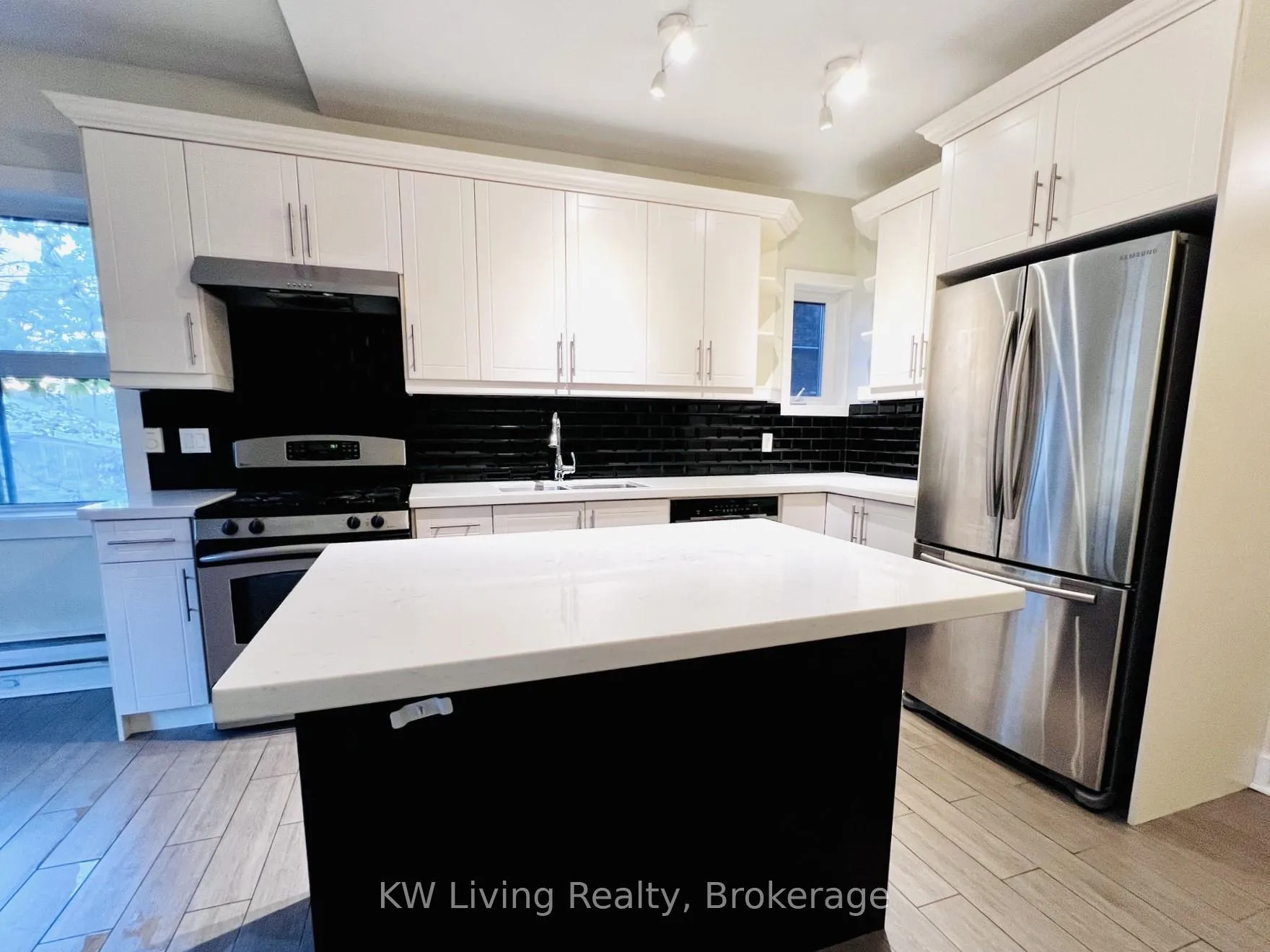 Photo 14 of Unit Main, 415 Manning Avenue, Toronto, Palmerston-Little Italy — HOMEH