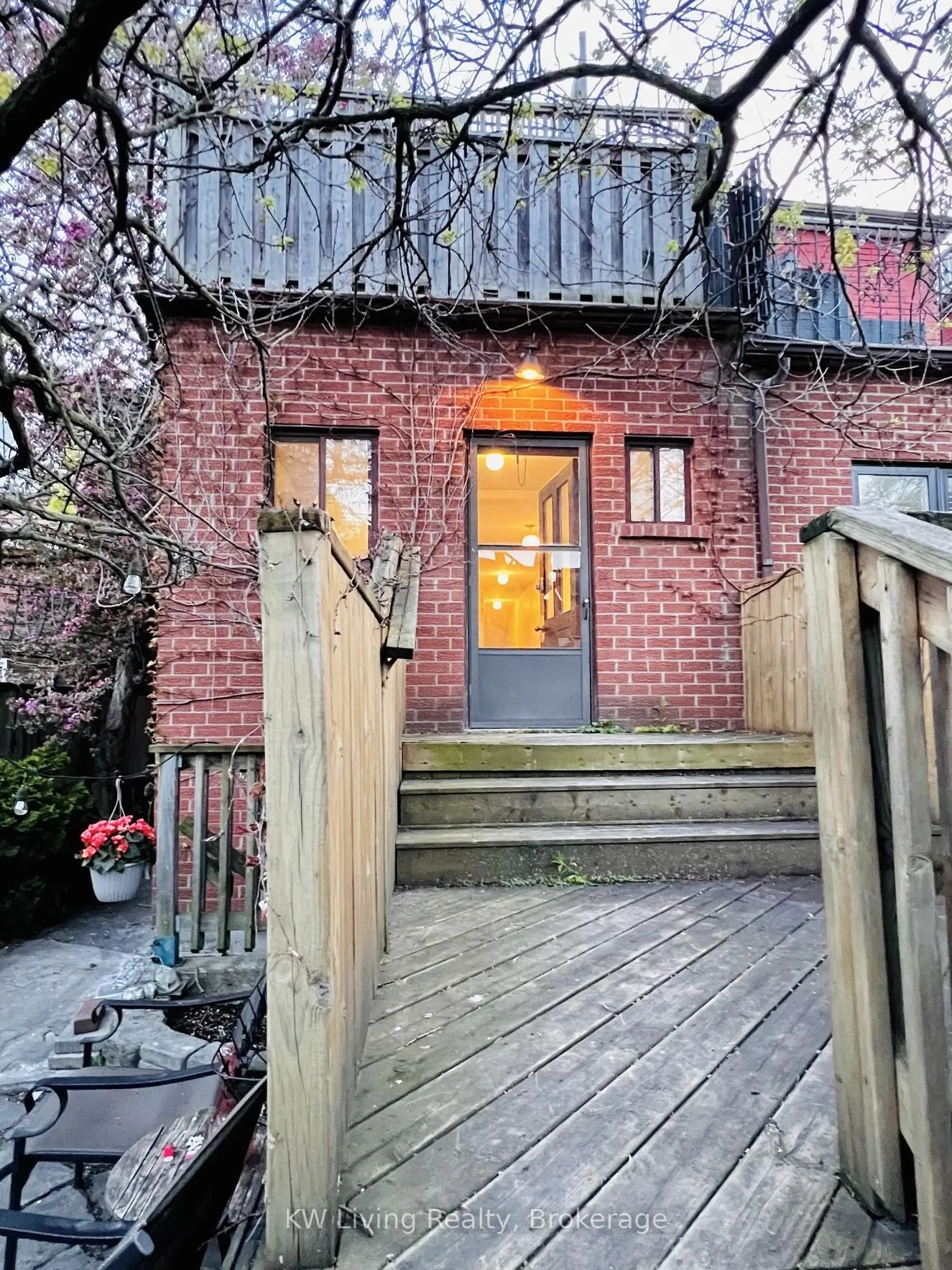 Photo 17 of Unit Main, 415 Manning Avenue, Toronto, Palmerston-Little Italy — HOMEH
