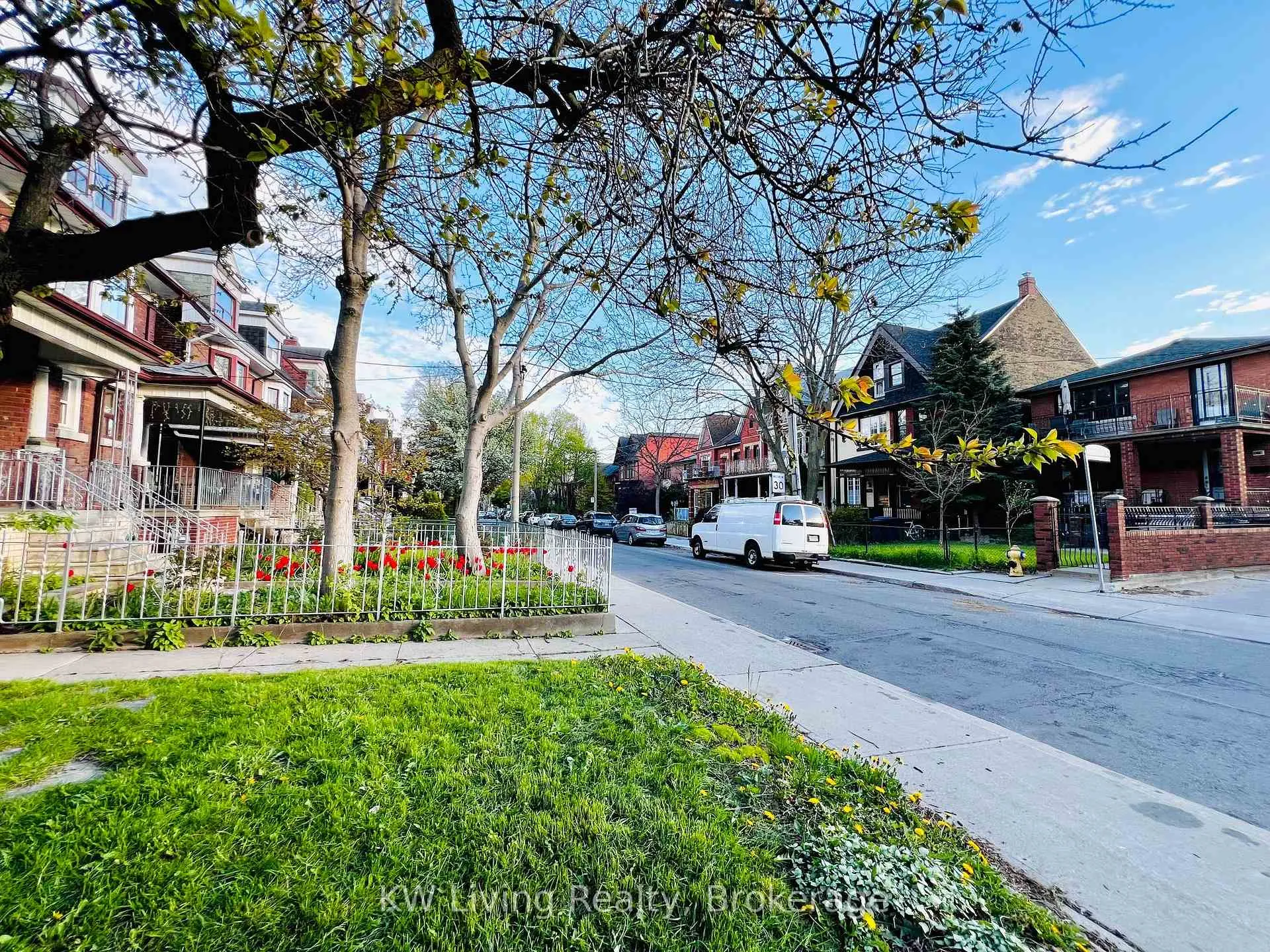 Photo 20 of Unit Main, 415 Manning Avenue, Toronto, Palmerston-Little Italy — HOMEH