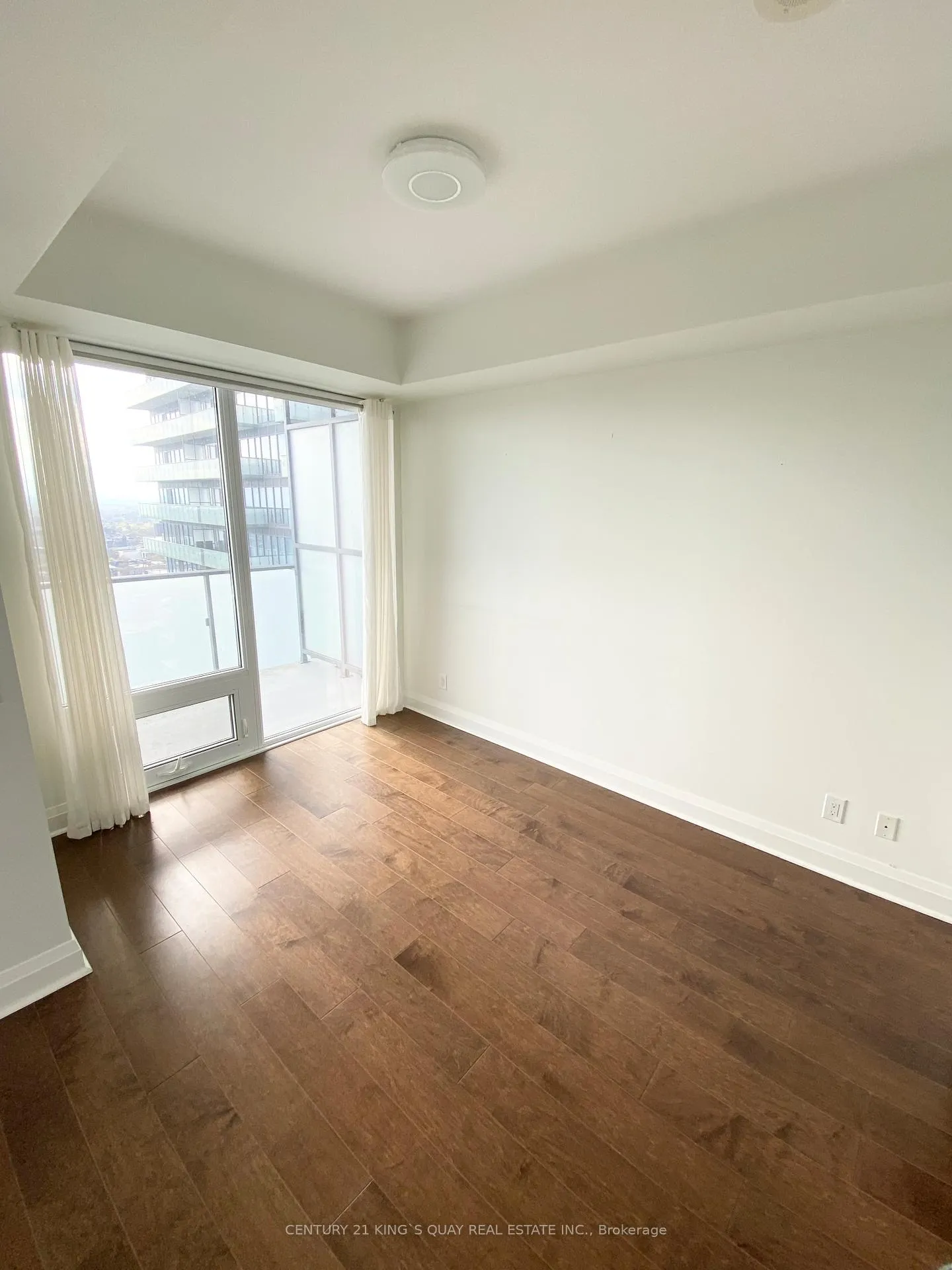 Photo 7 of Unit 3704, 1080 Bay Street, Toronto, Bay Street Corridor — HOMEH