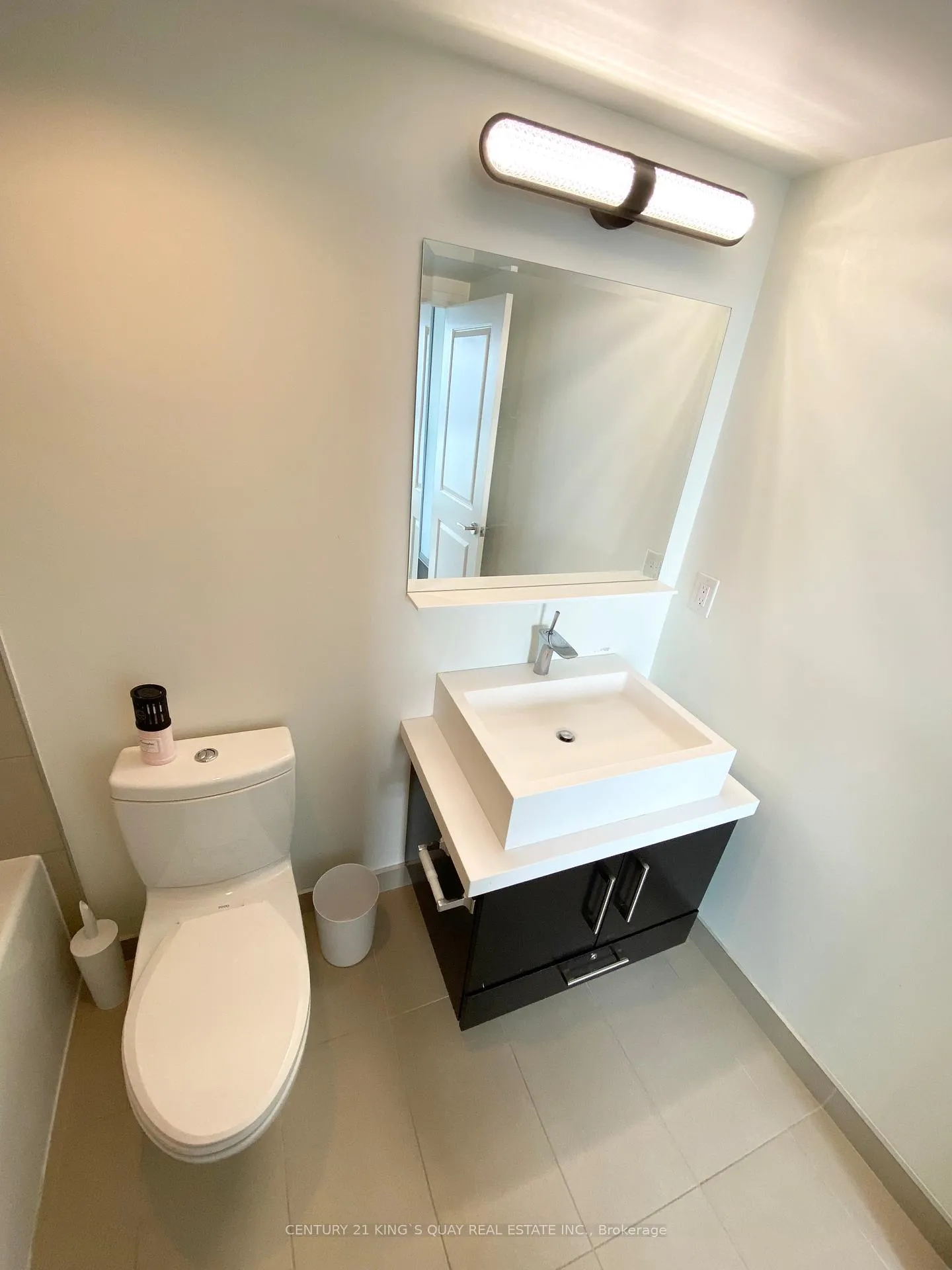Photo 11 of Unit 3704, 1080 Bay Street, Toronto, Bay Street Corridor — HOMEH